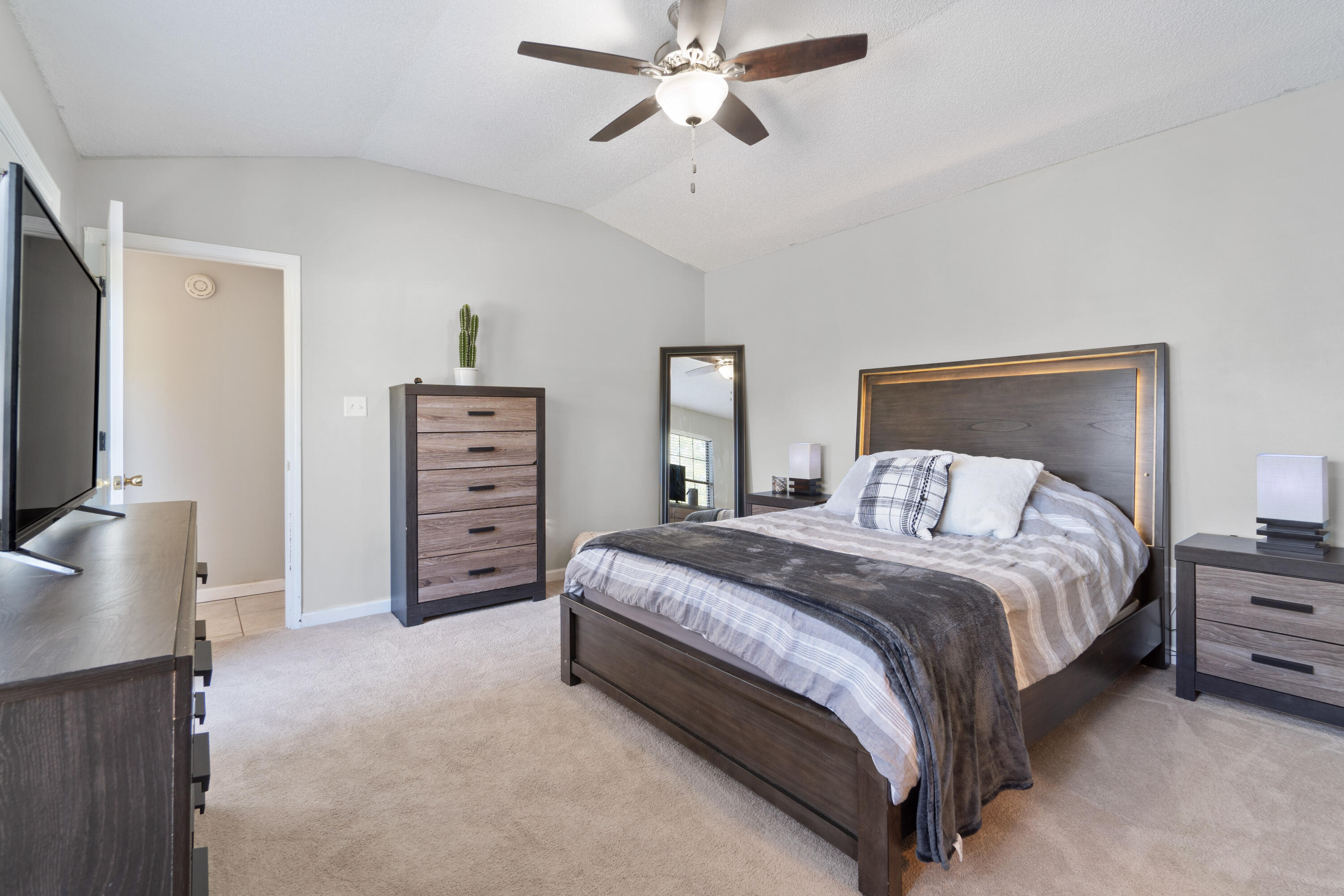 FOX DEN VILLAGES - Residential