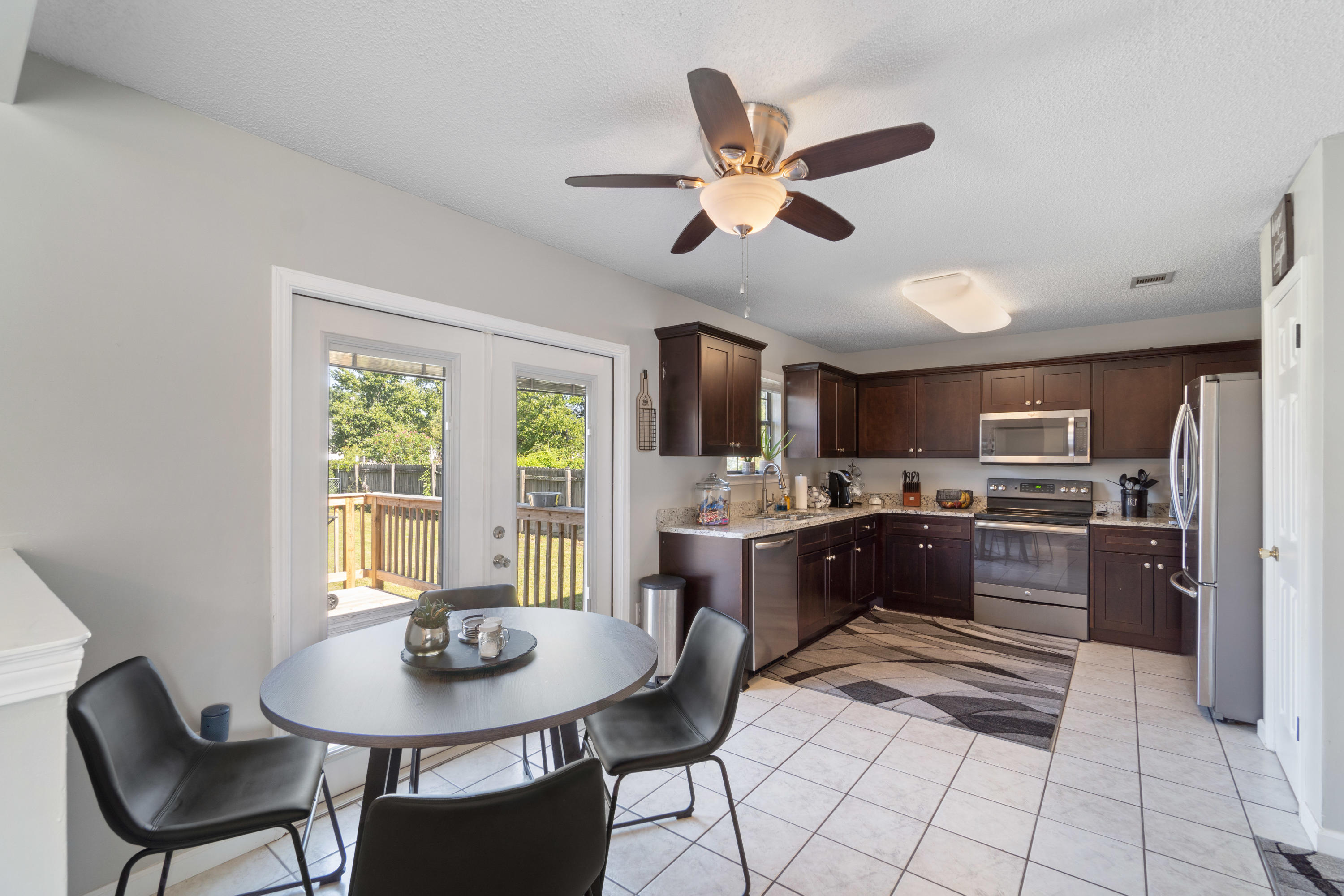 FOX DEN VILLAGES - Residential