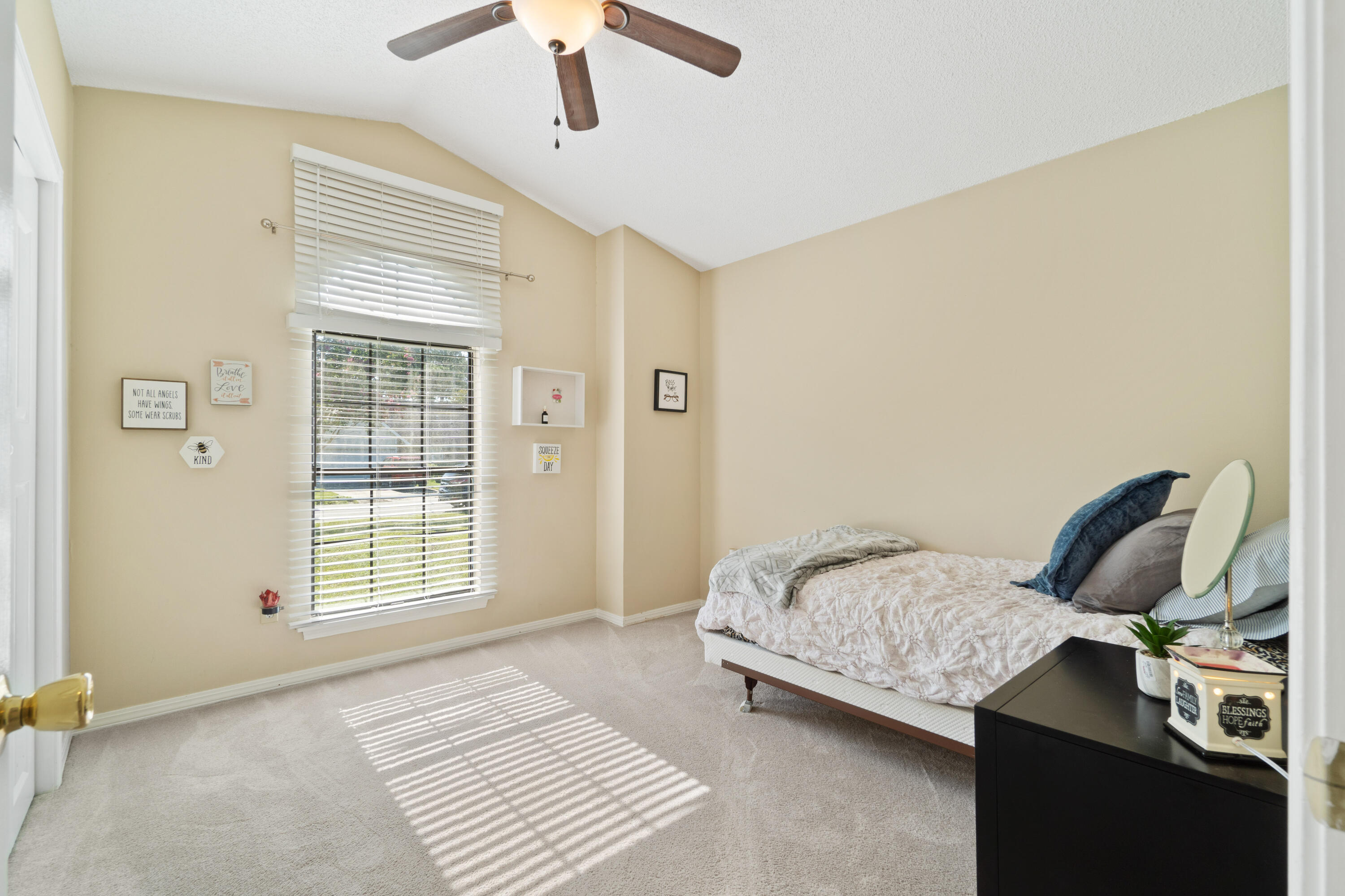 FOX DEN VILLAGES - Residential