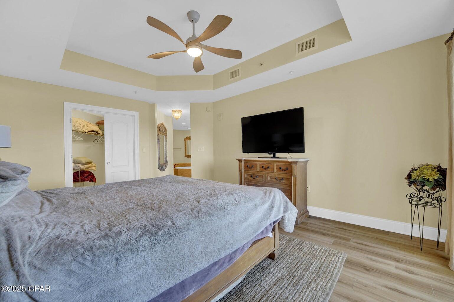 PRESIDIO YACHT CLUB - Residential