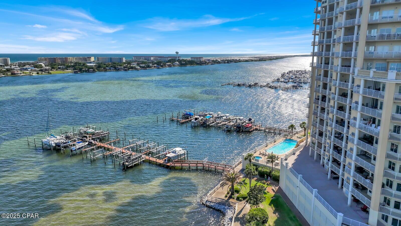 PRESIDIO YACHT CLUB - Residential