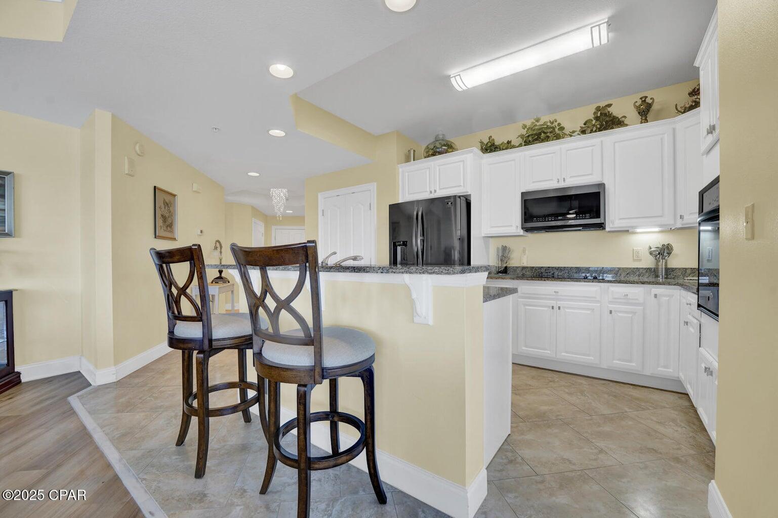 PRESIDIO YACHT CLUB - Residential