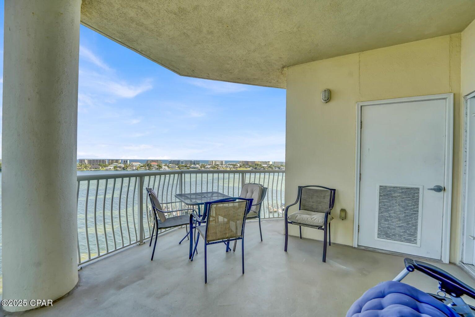 PRESIDIO YACHT CLUB - Residential
