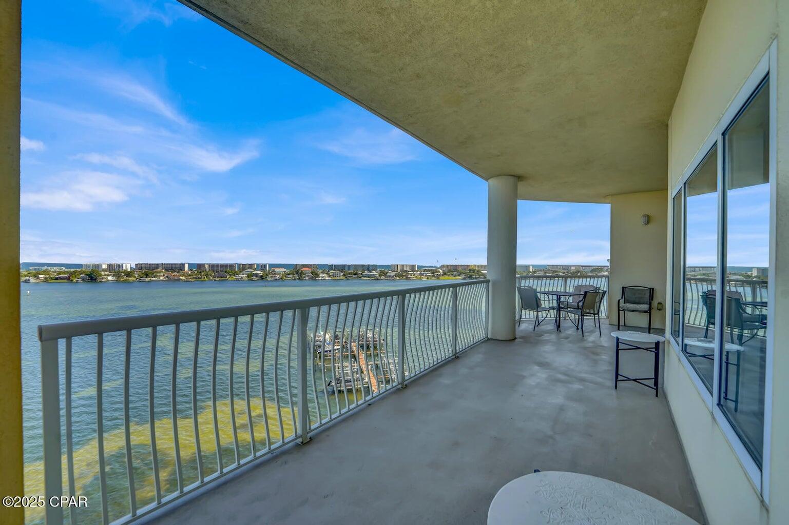 PRESIDIO YACHT CLUB - Residential