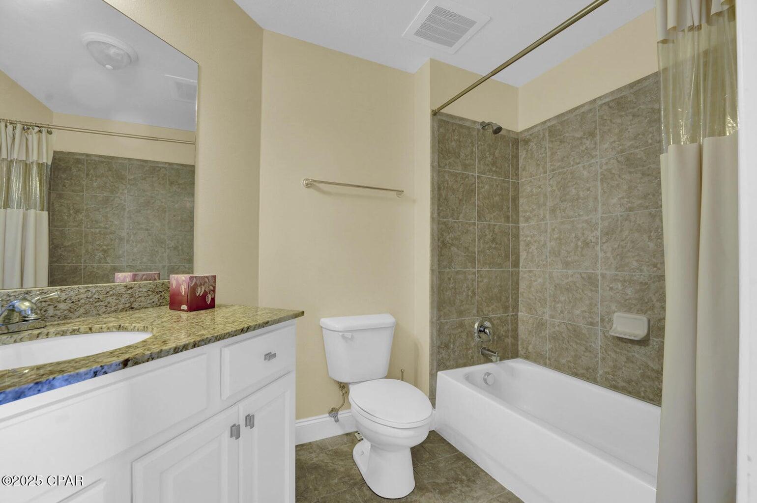 PRESIDIO YACHT CLUB - Residential