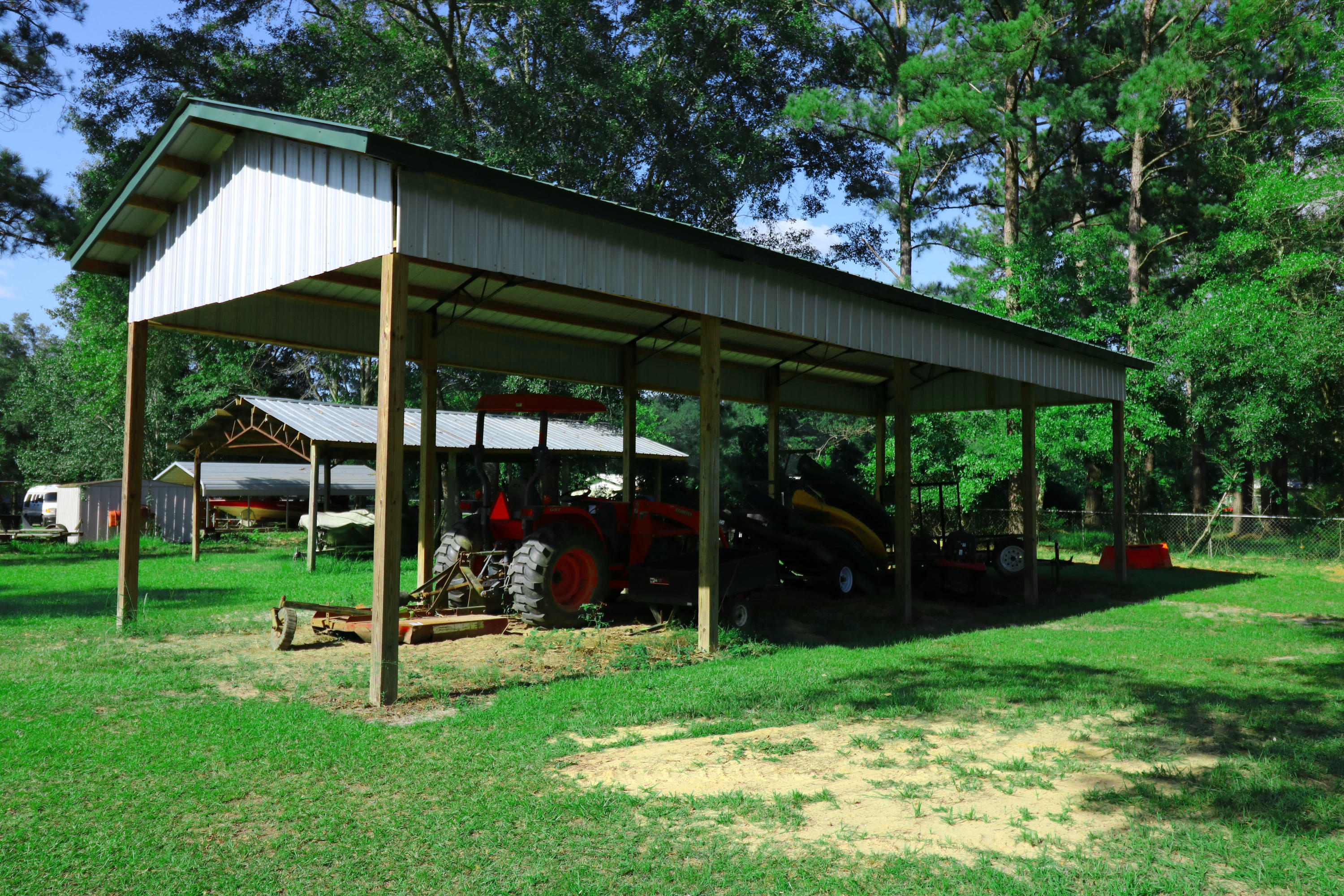 NO RECORDED SUBDIVISION - Residential