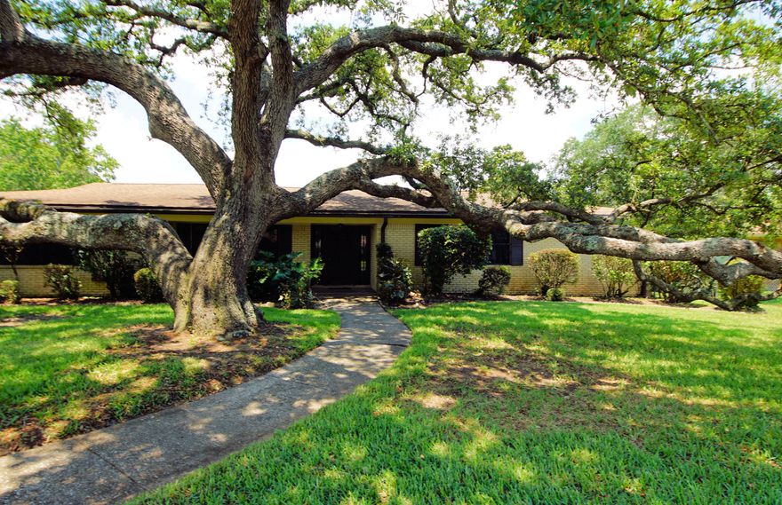 Great bones, Corner Lot, and tons of space! This home is perfect for someone who is wanting to be able to renovate a home, within the Kenwood neighborhood, with the use of the VA or Conventional loan programs. The home offers a formal dining area, formal living, family room, 4 large bedrooms and an enclosed florida room that is heated and cooled. The backyard is well maintained and big enough for a pool!