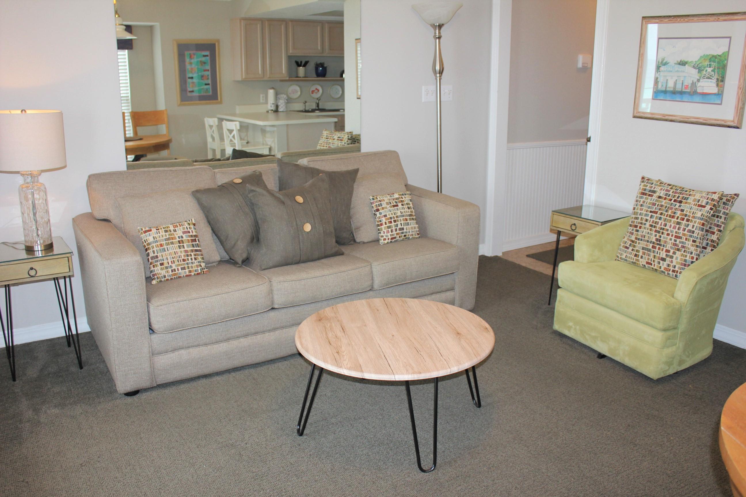 SUMMER BREEZE CONDO - Residential