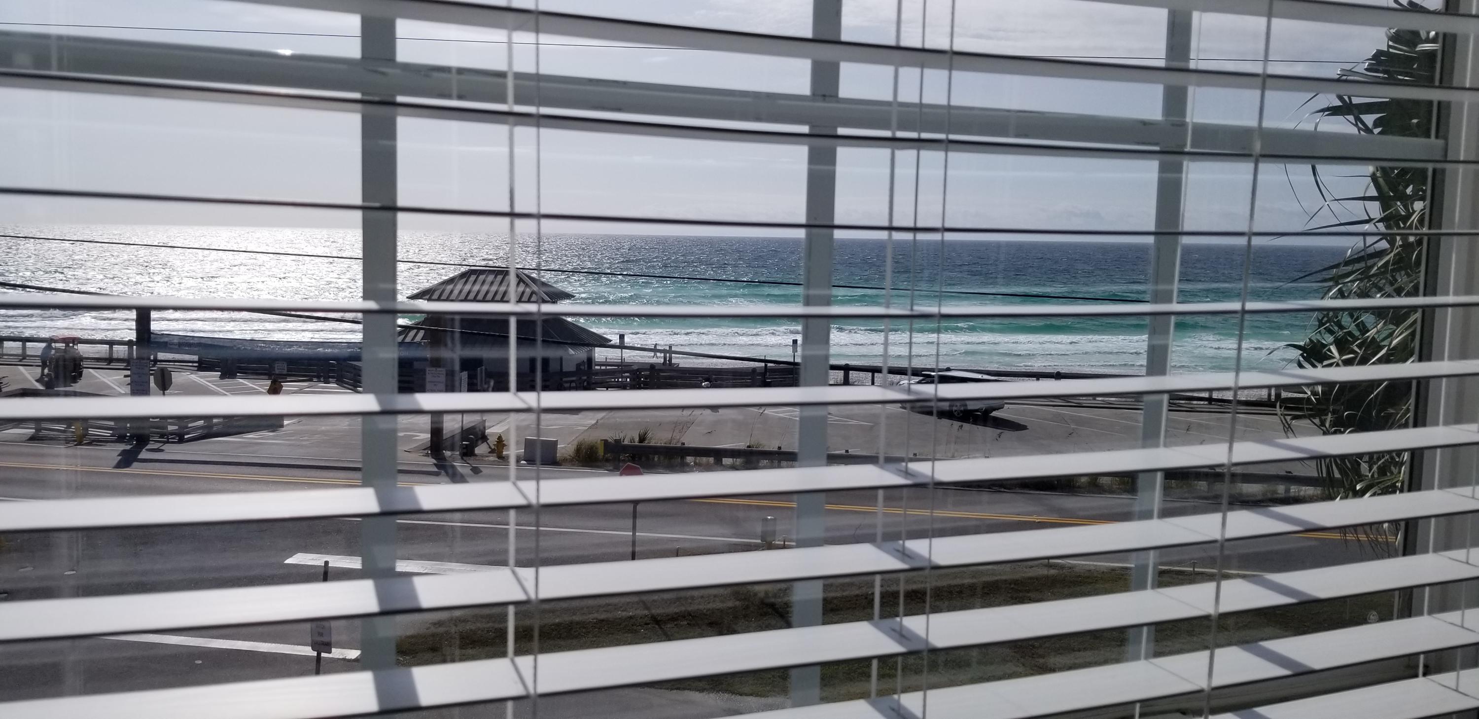 SUMMER BREEZE CONDO - Residential