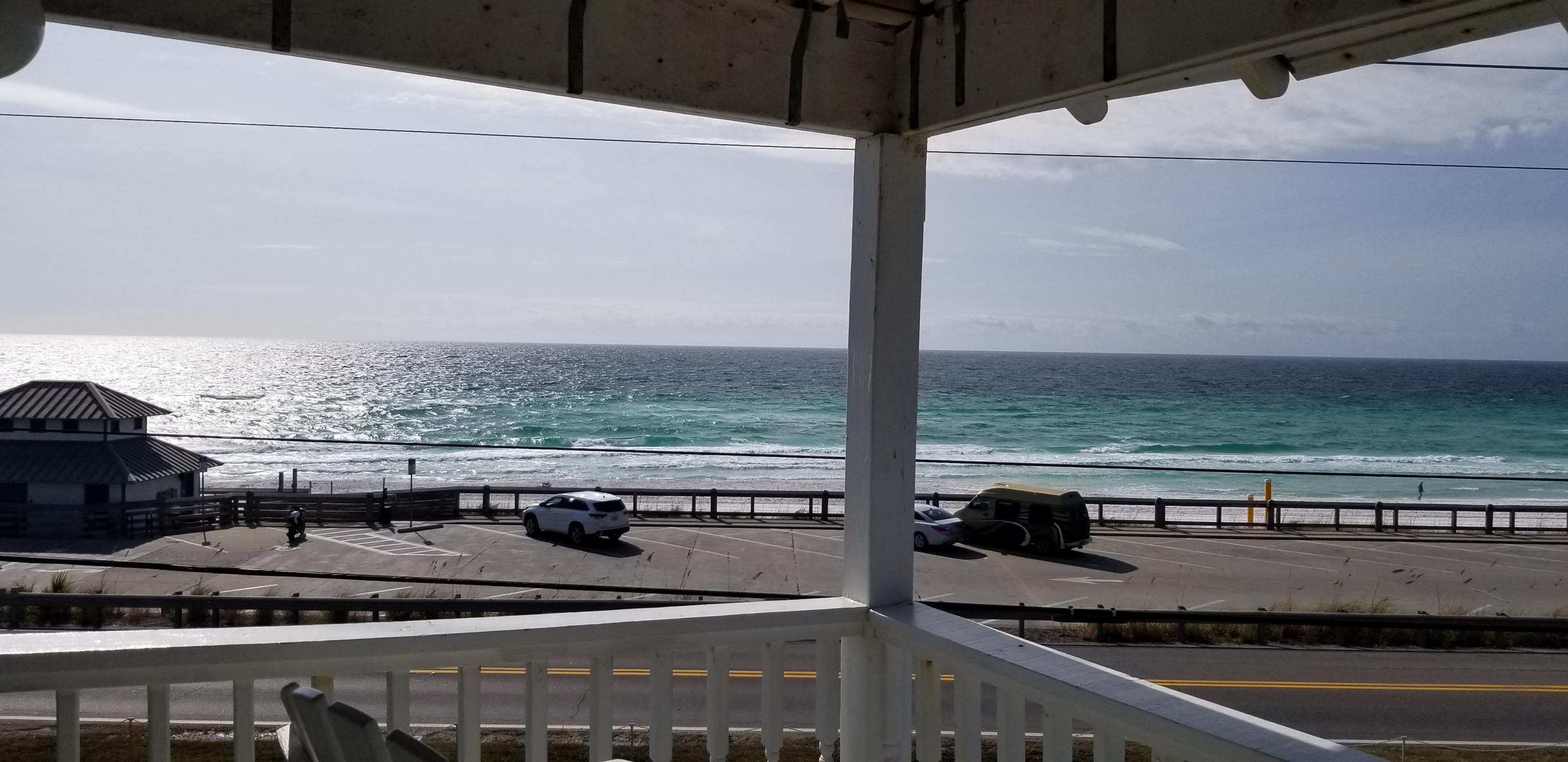 SUMMER BREEZE CONDO - Residential