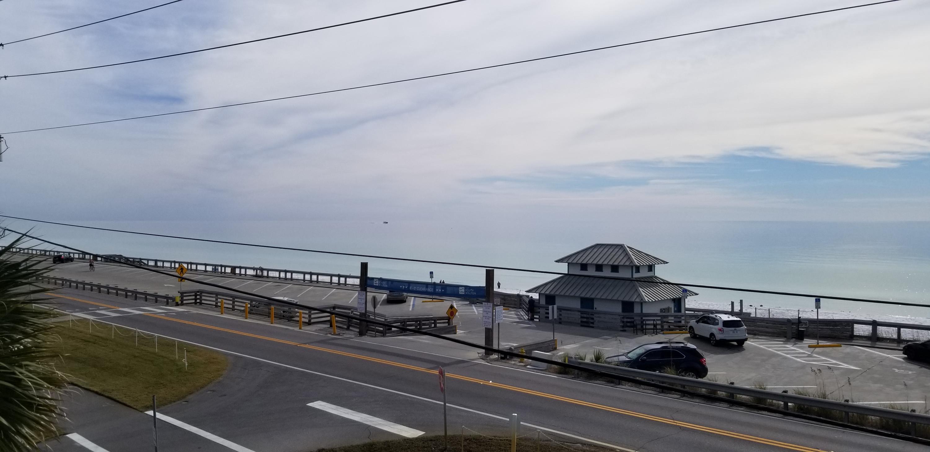 SUMMER BREEZE CONDO - Residential