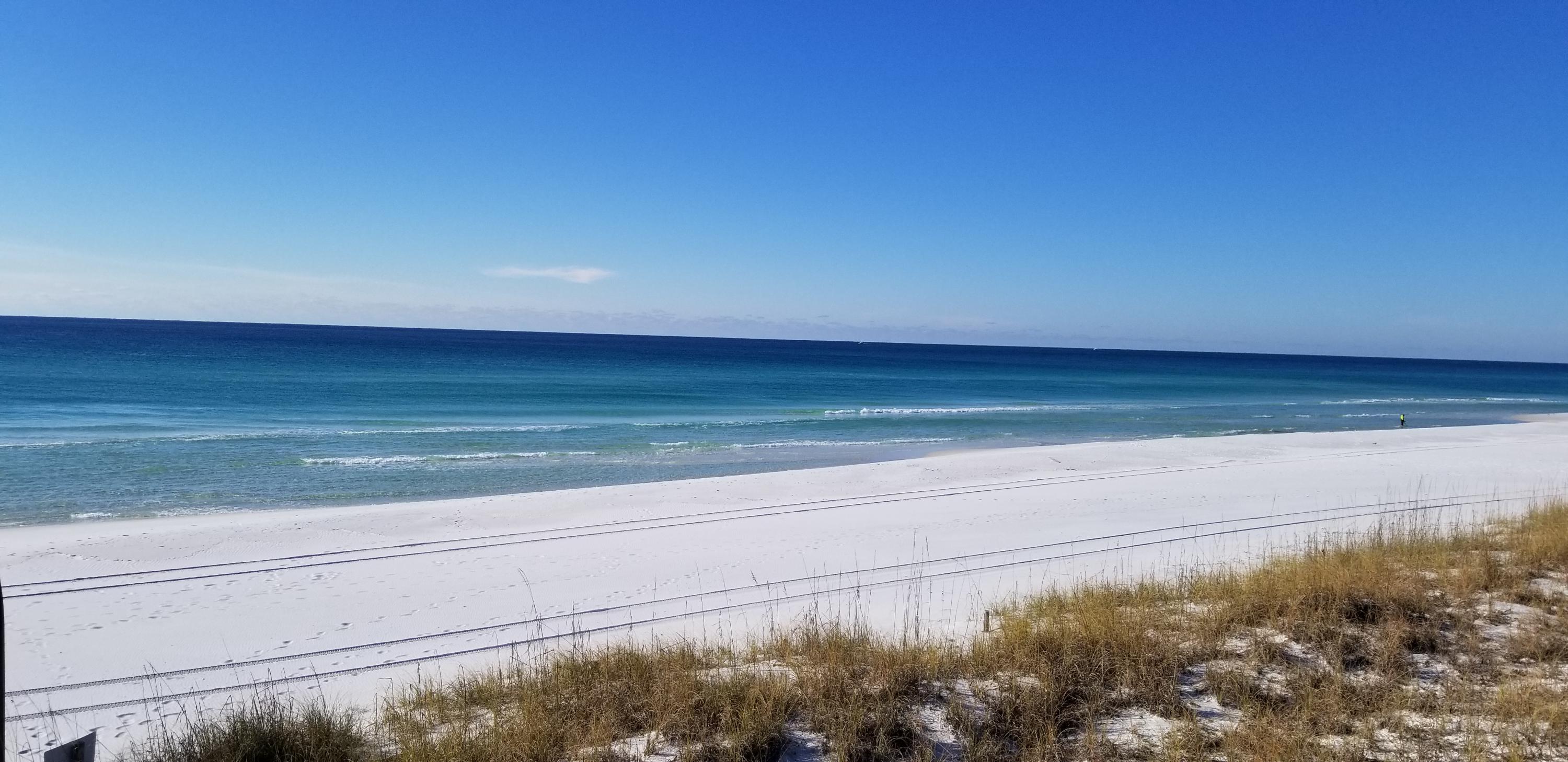 SUMMER BREEZE CONDO - Residential