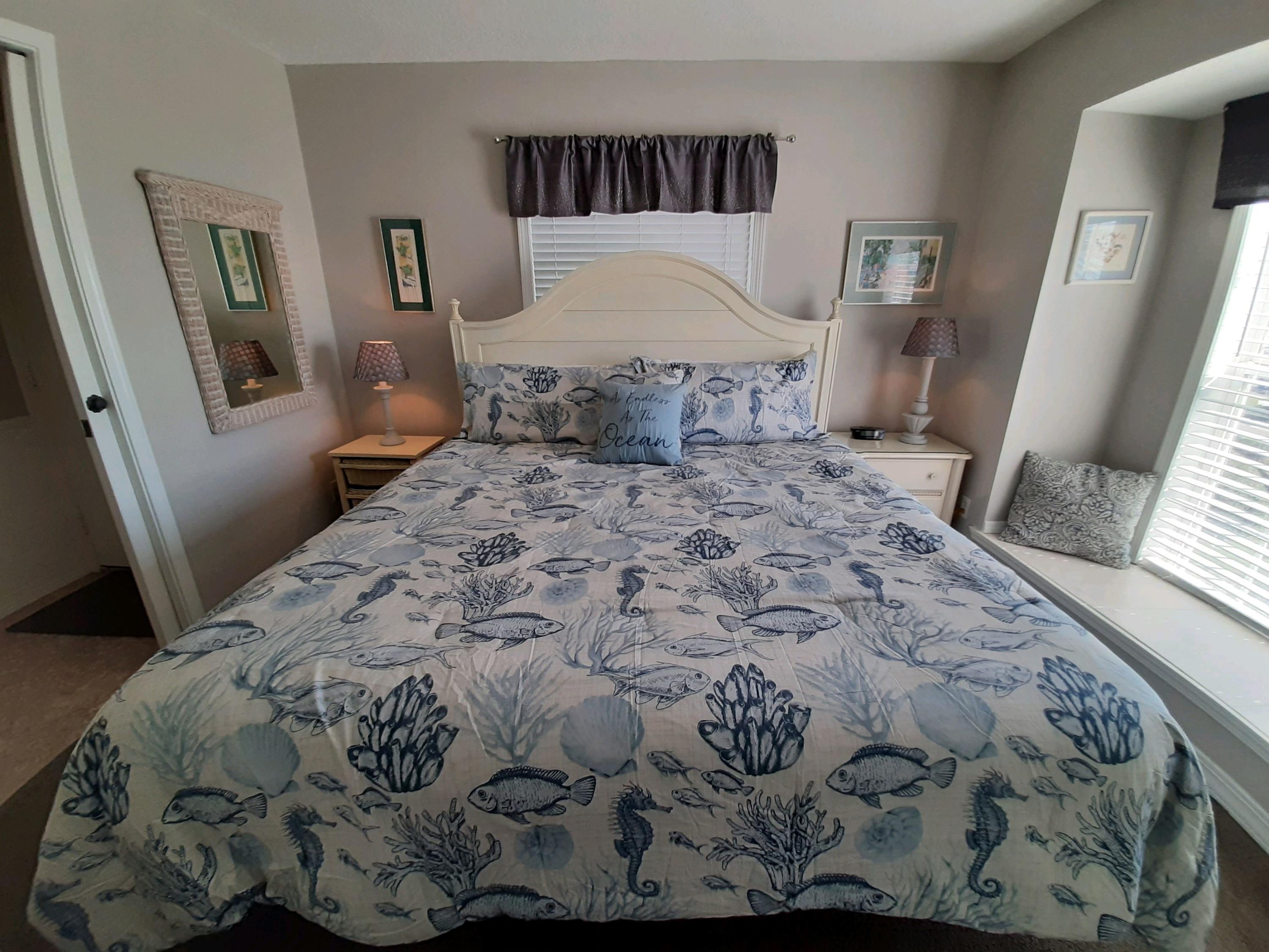 SUMMER BREEZE CONDO - Residential