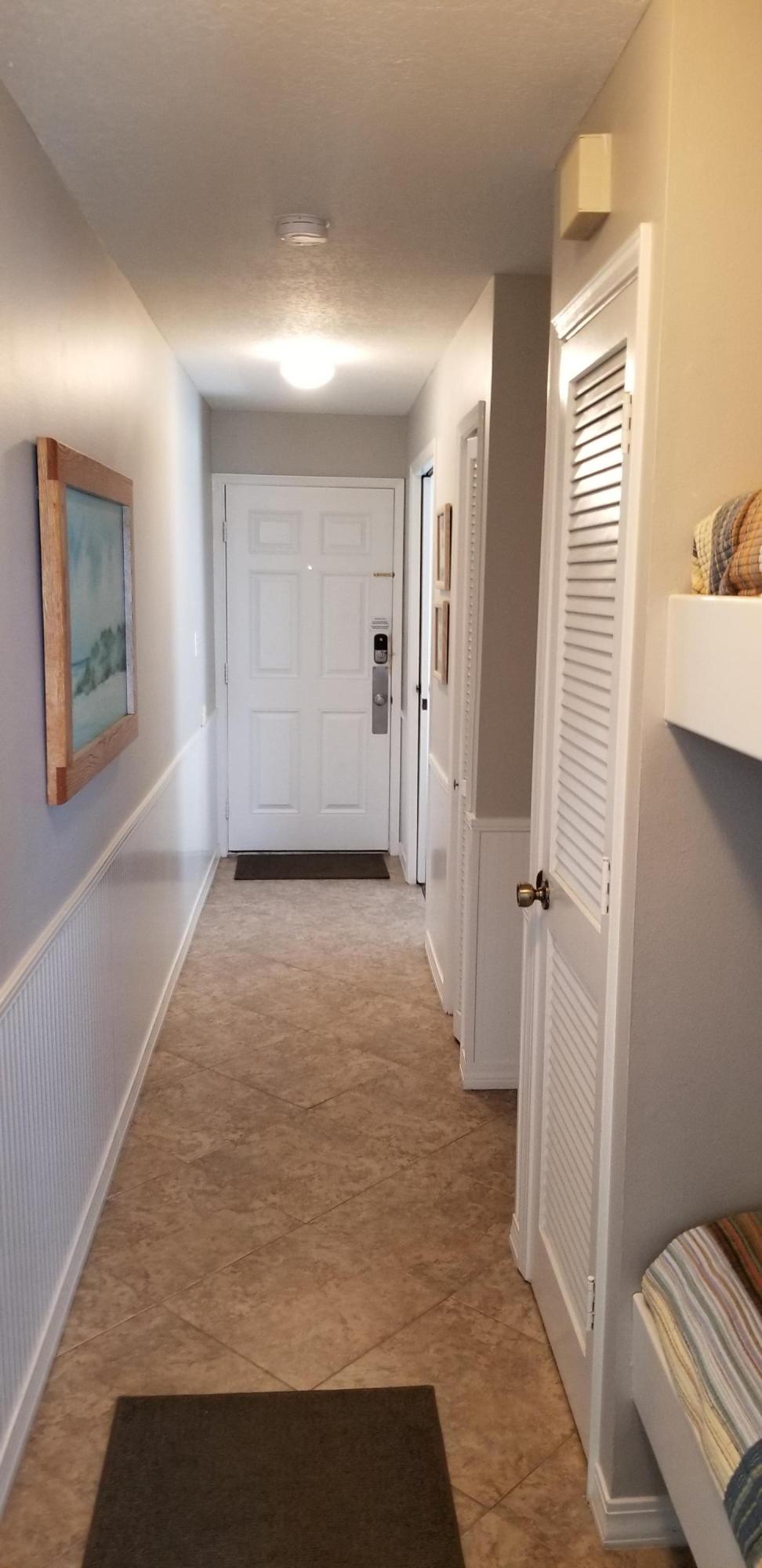 SUMMER BREEZE CONDO - Residential