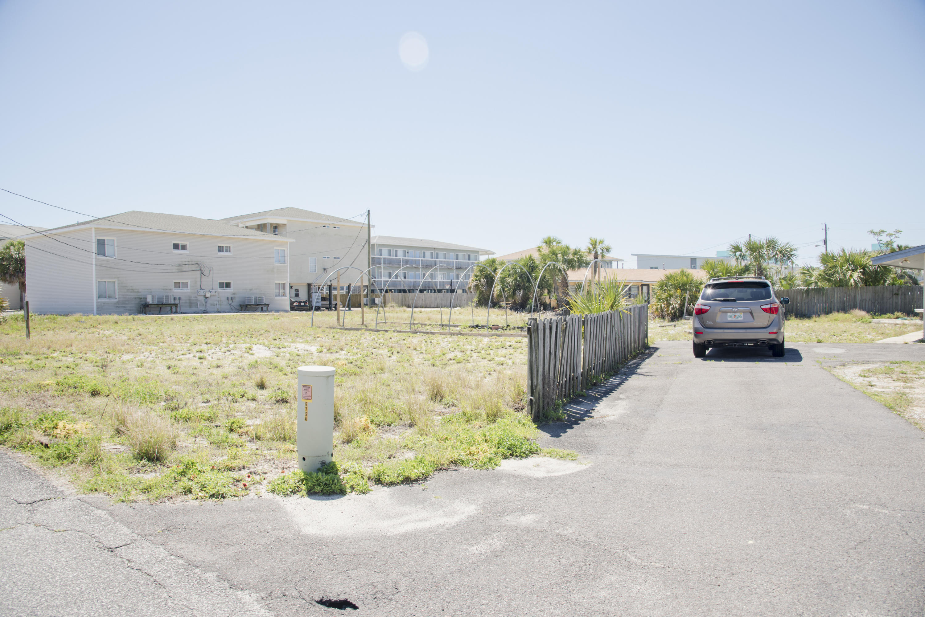 SANTA ROSA ISLAND LOTS 110 & 111 BLK 3 - Residential