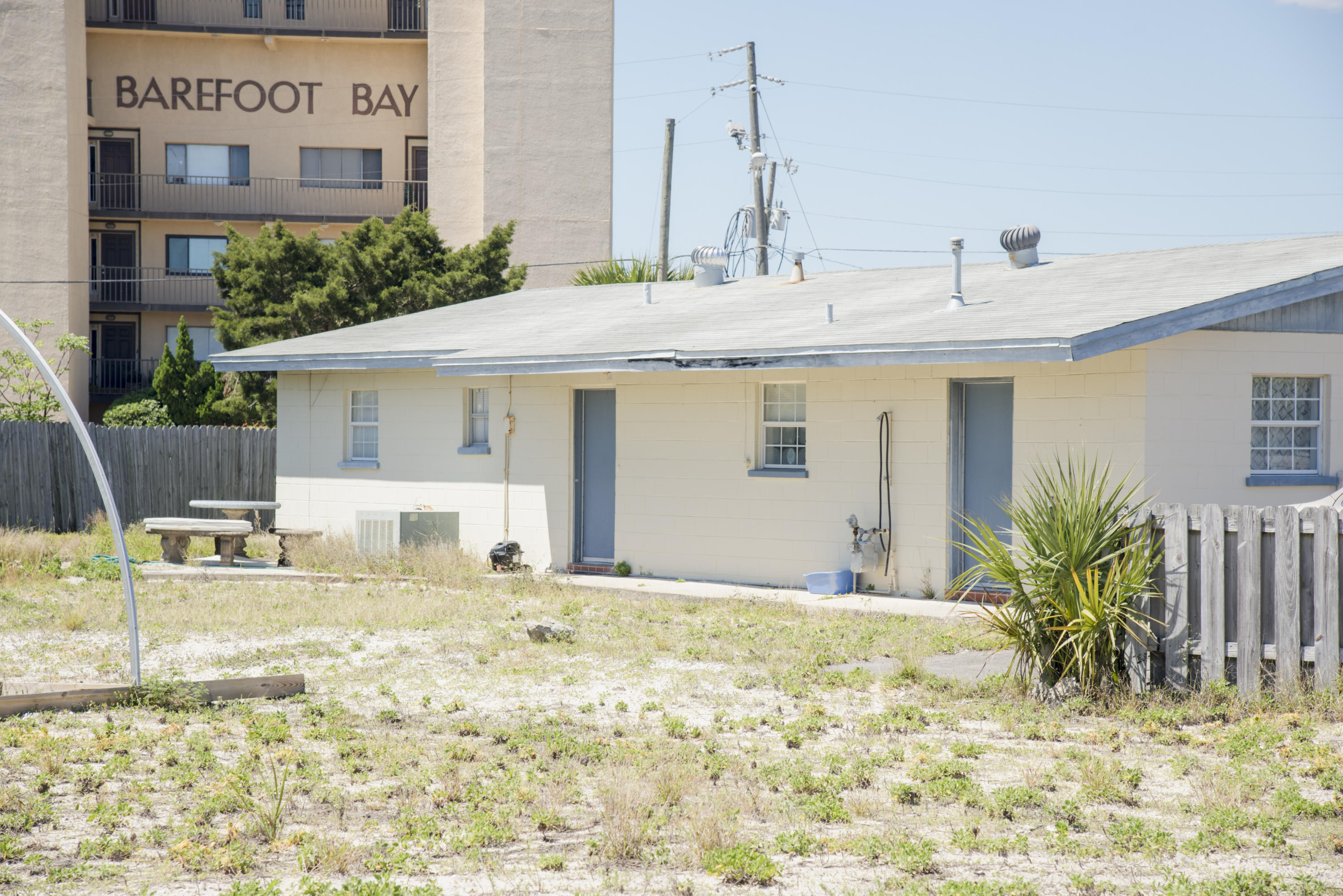 SANTA ROSA ISLAND LOTS 110 & 111 BLK 3 - Residential