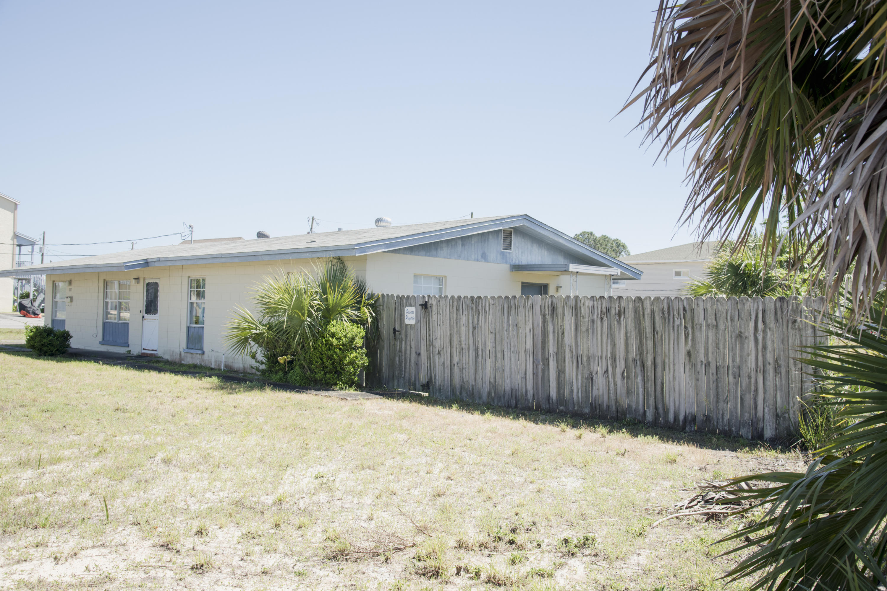 SANTA ROSA ISLAND LOTS 110 & 111 BLK 3 - Residential