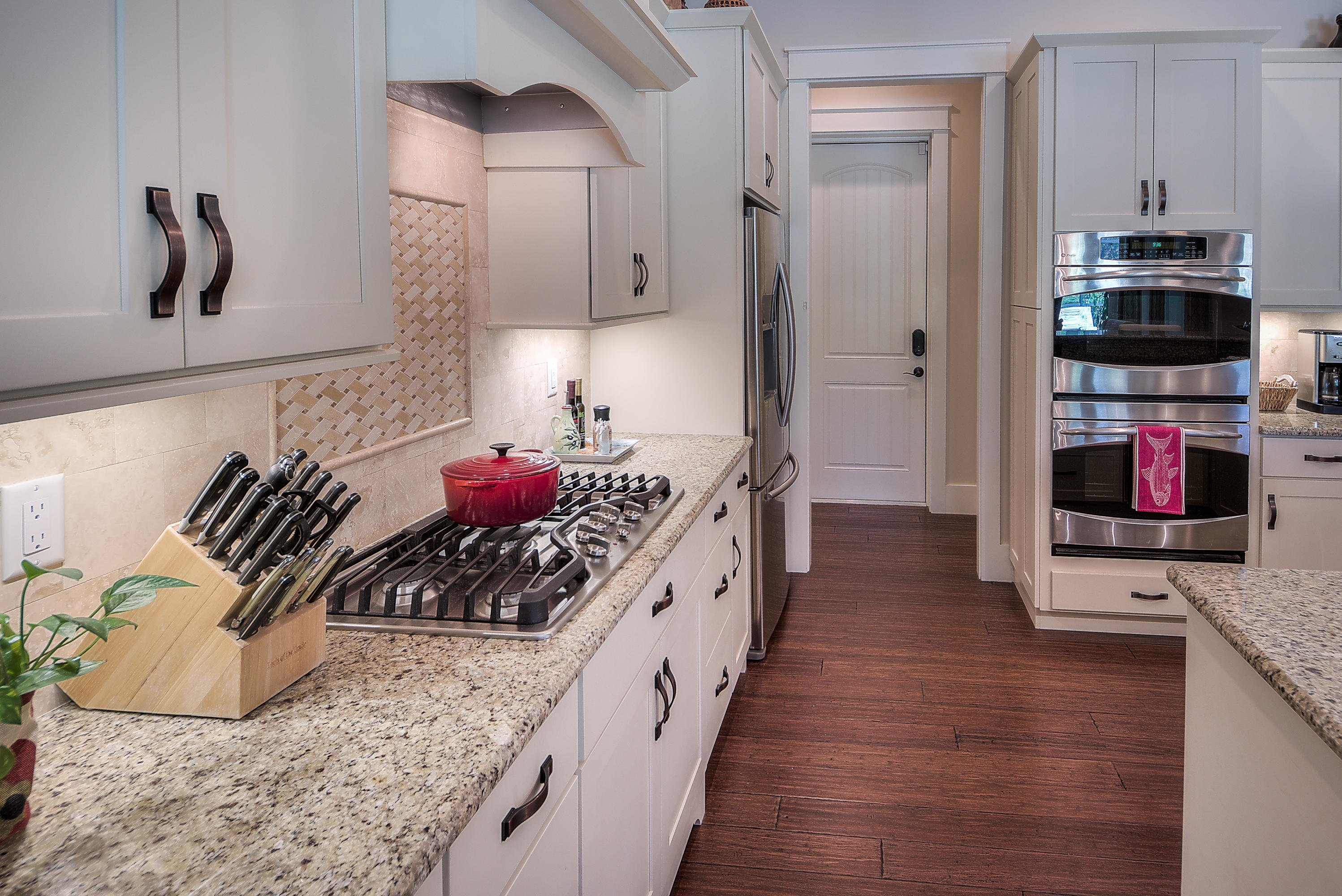 SEABREEZE EAST - Residential