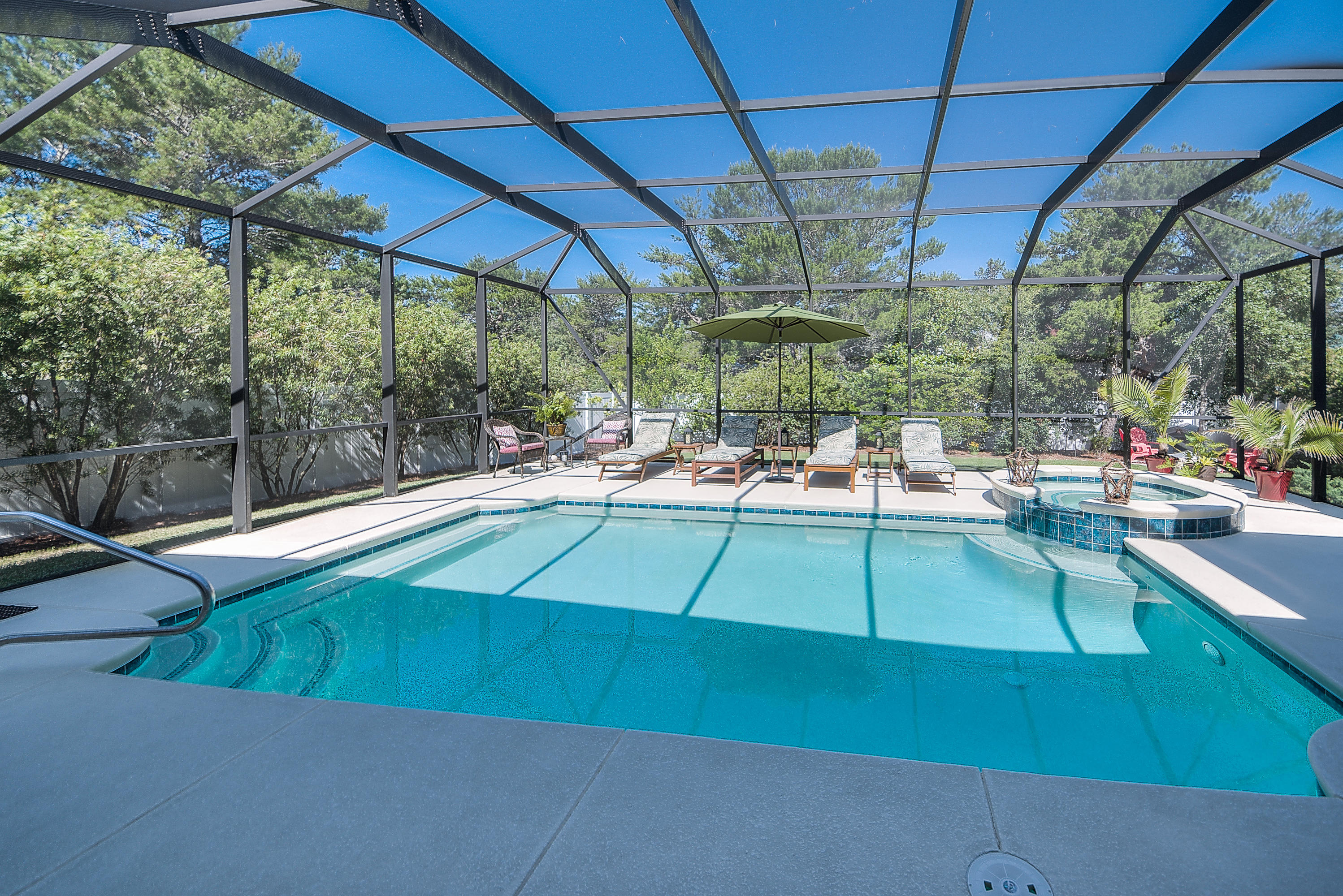 SEABREEZE EAST - Residential