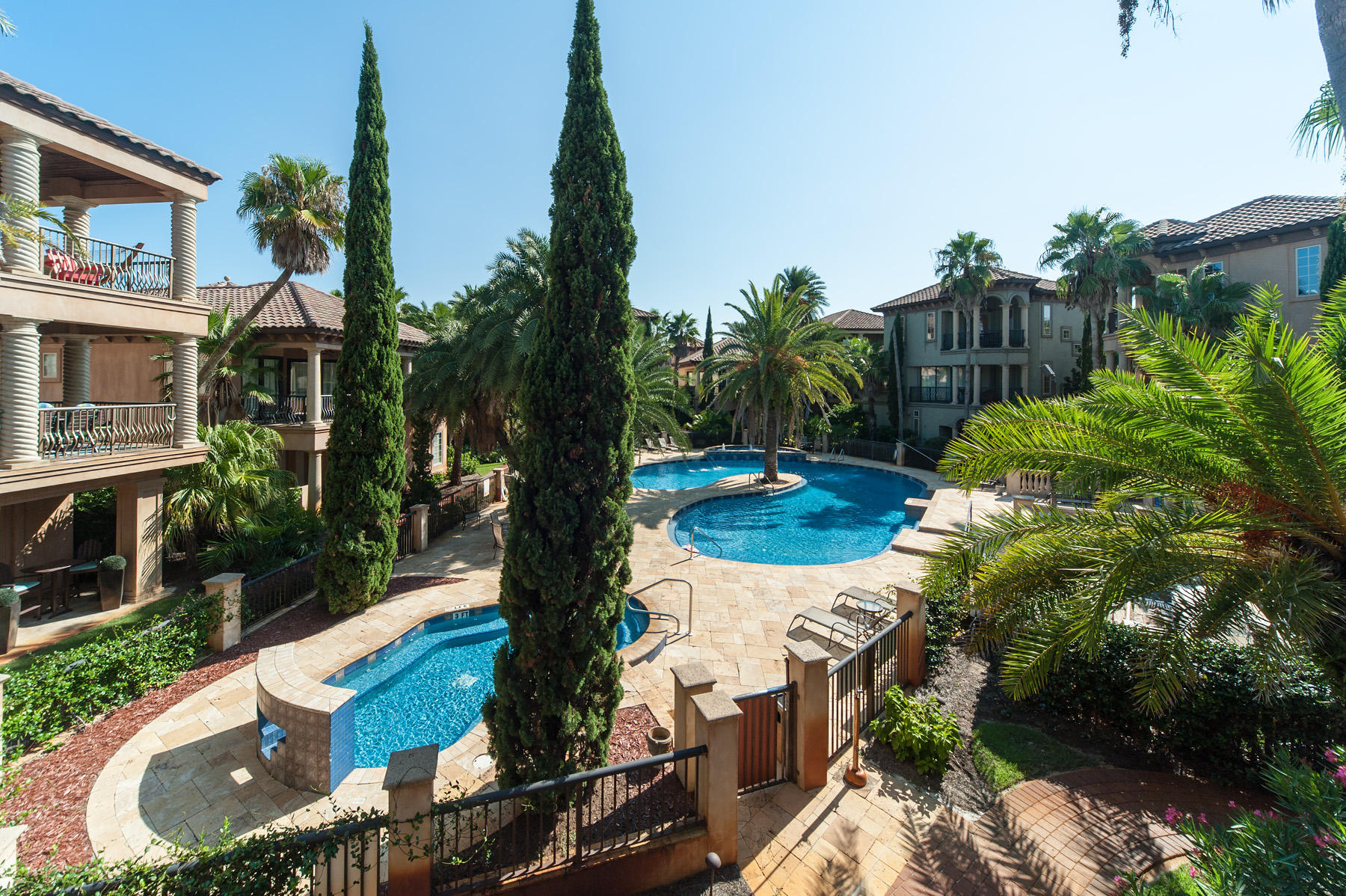 SAINT TROPEZ - Residential