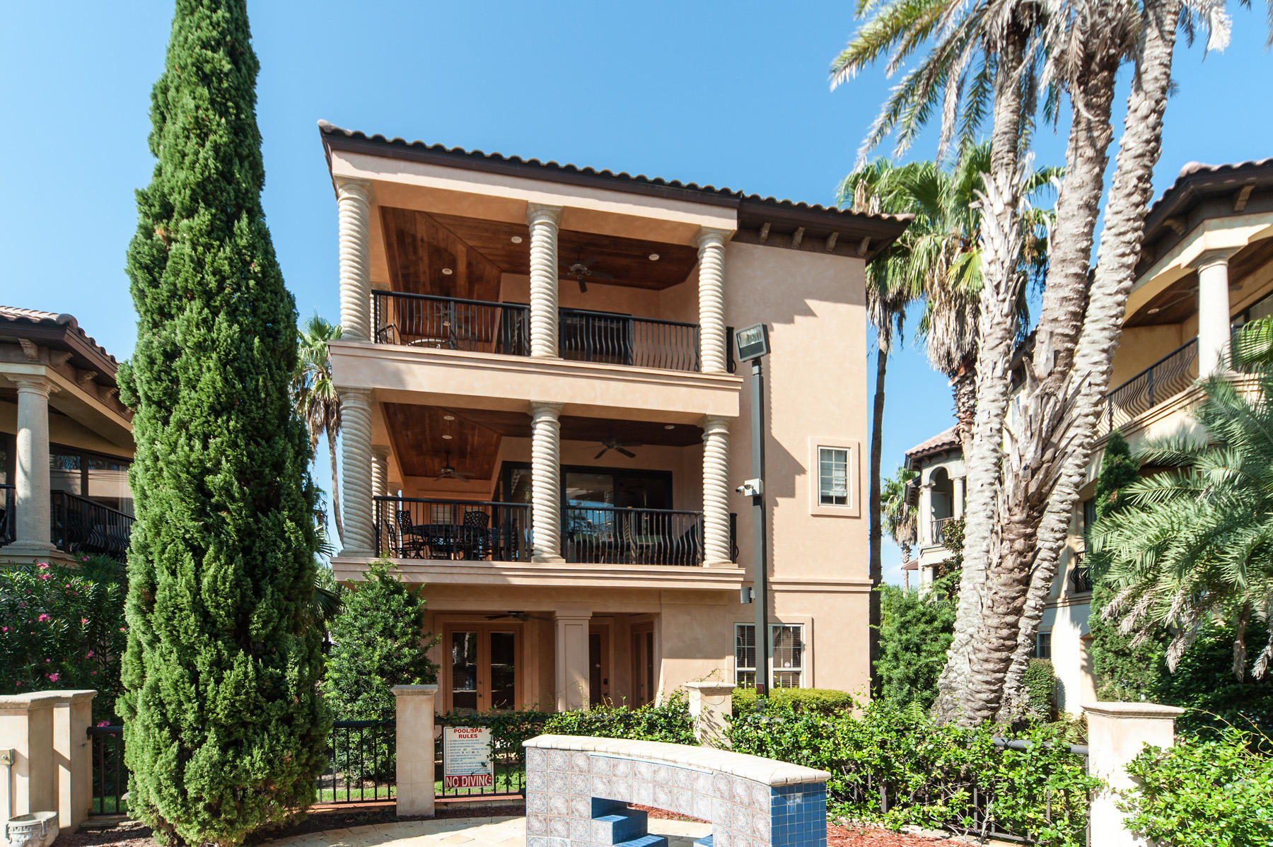 SAINT TROPEZ - Residential