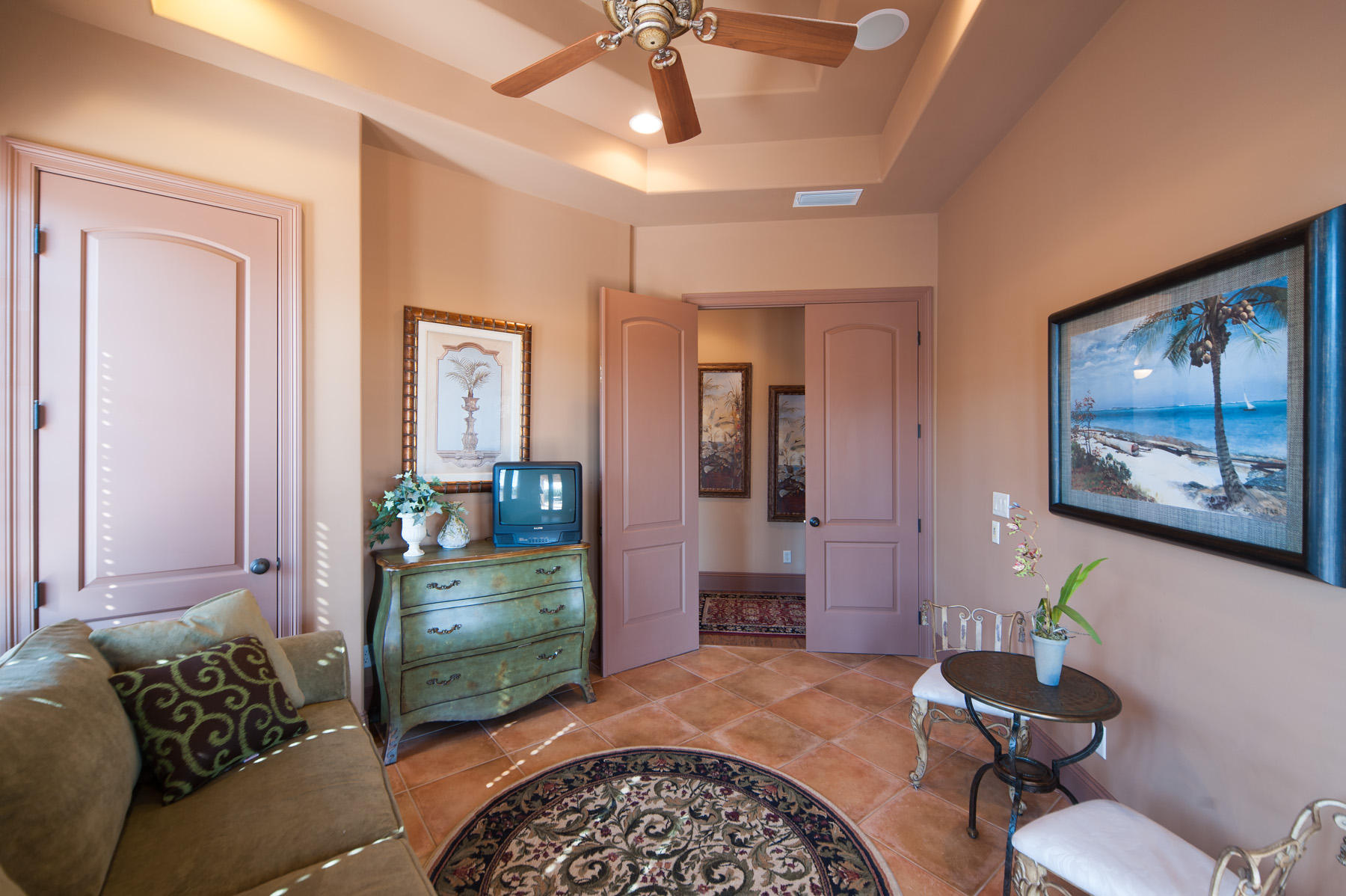 SAINT TROPEZ - Residential