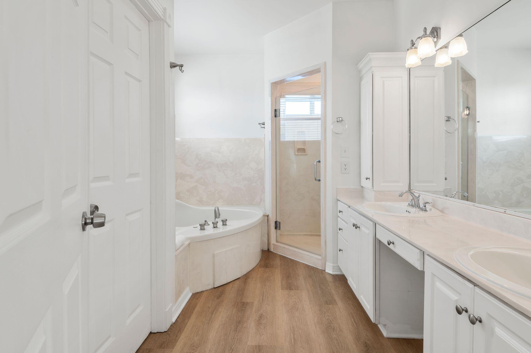 CRYSTAL SHORES - Residential