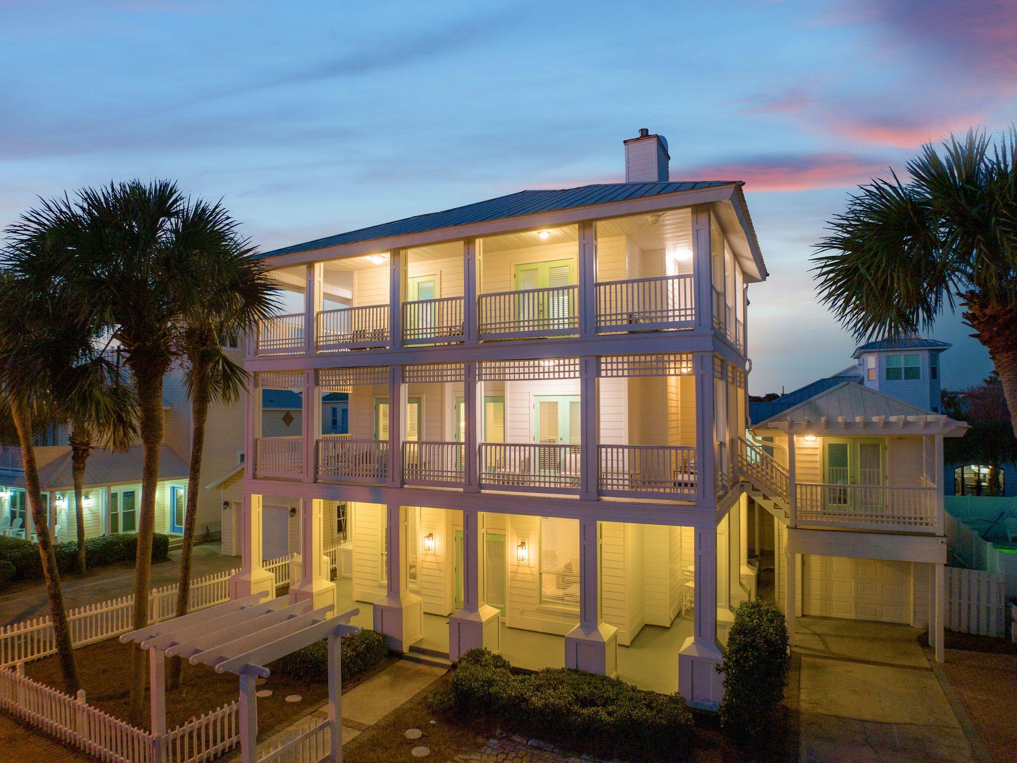 CRYSTAL SHORES - Residential