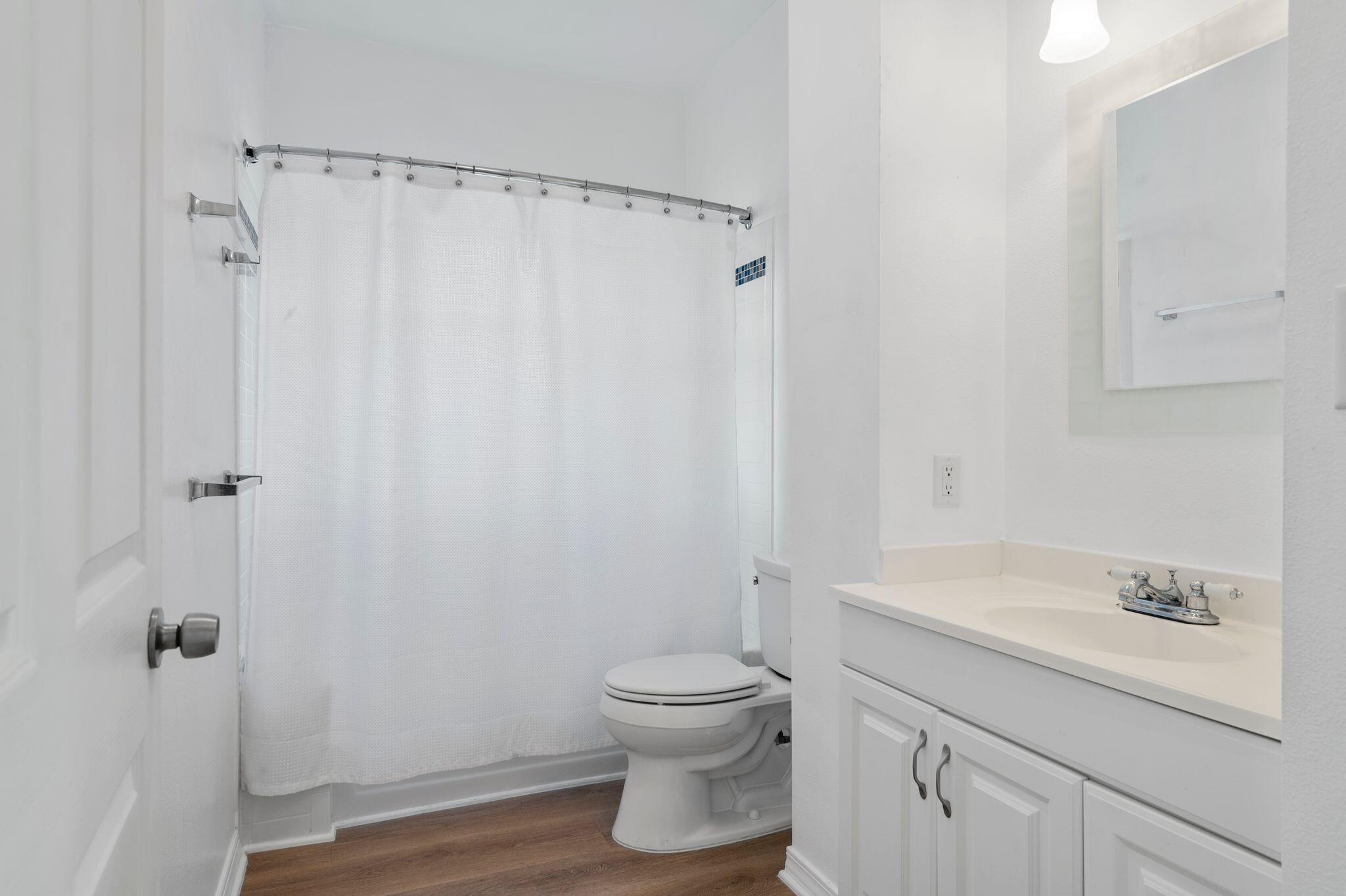 CRYSTAL SHORES - Residential