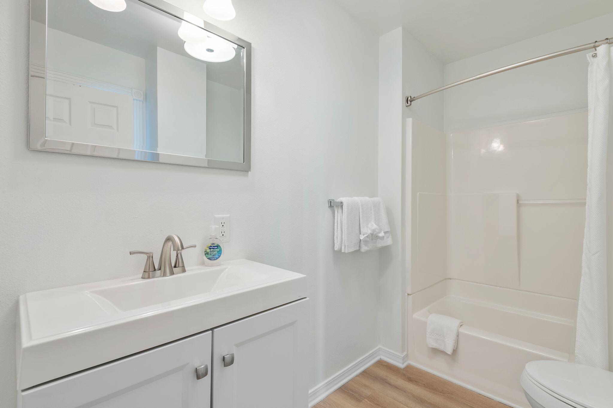 CRYSTAL SHORES - Residential