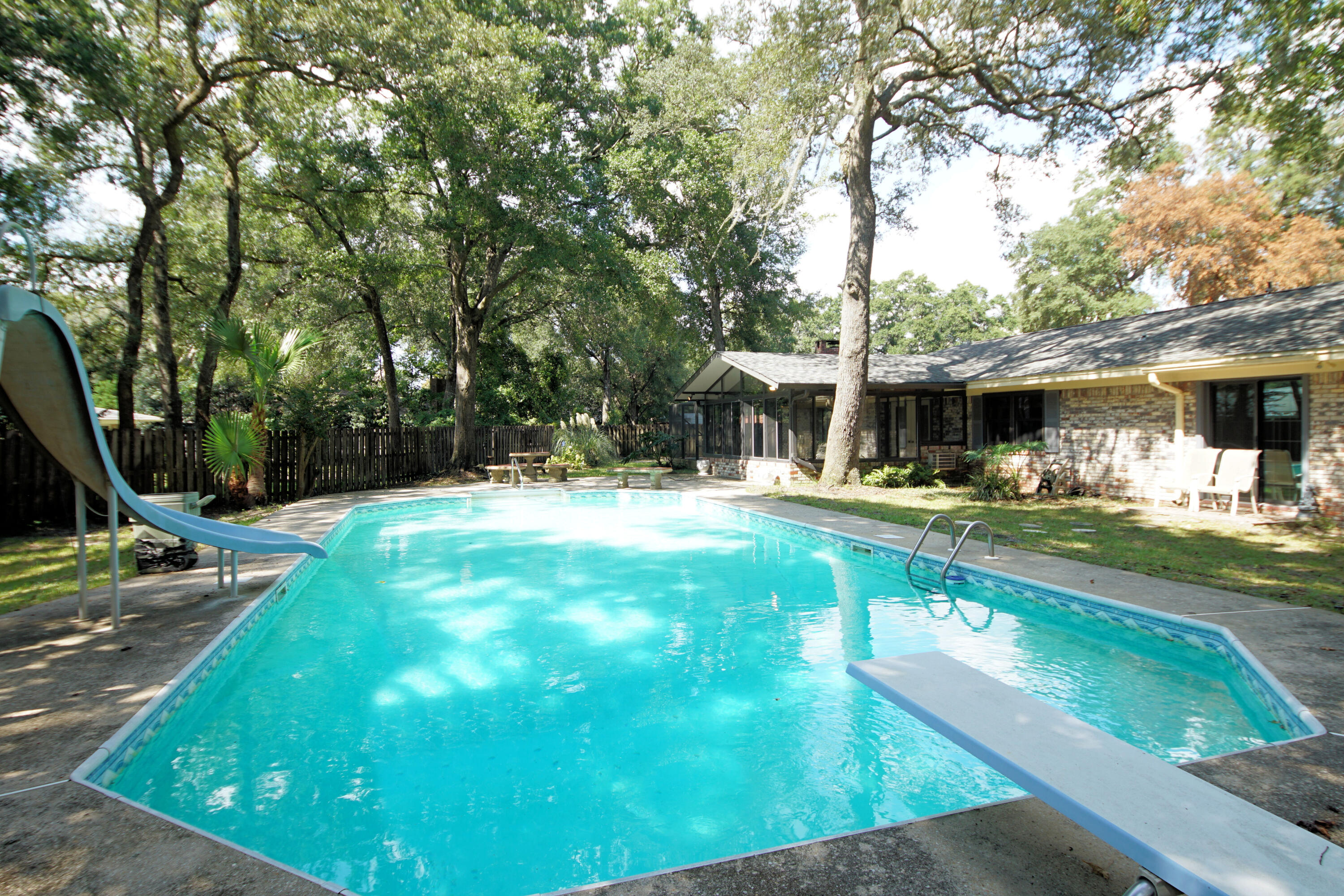 OVERBROOK - Residential