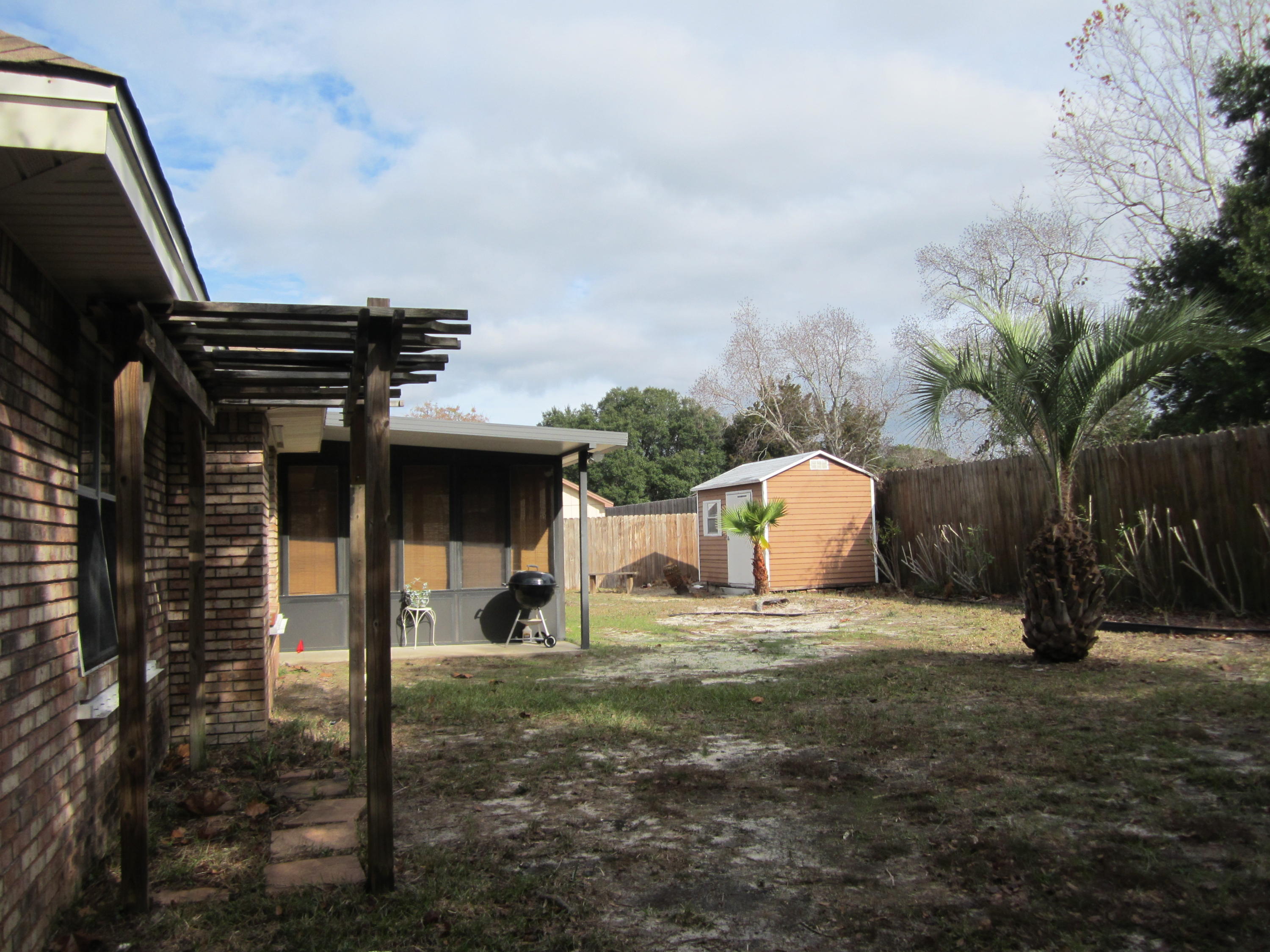 TIMBERLAKE ESTATES 1ST ADDN - Residential