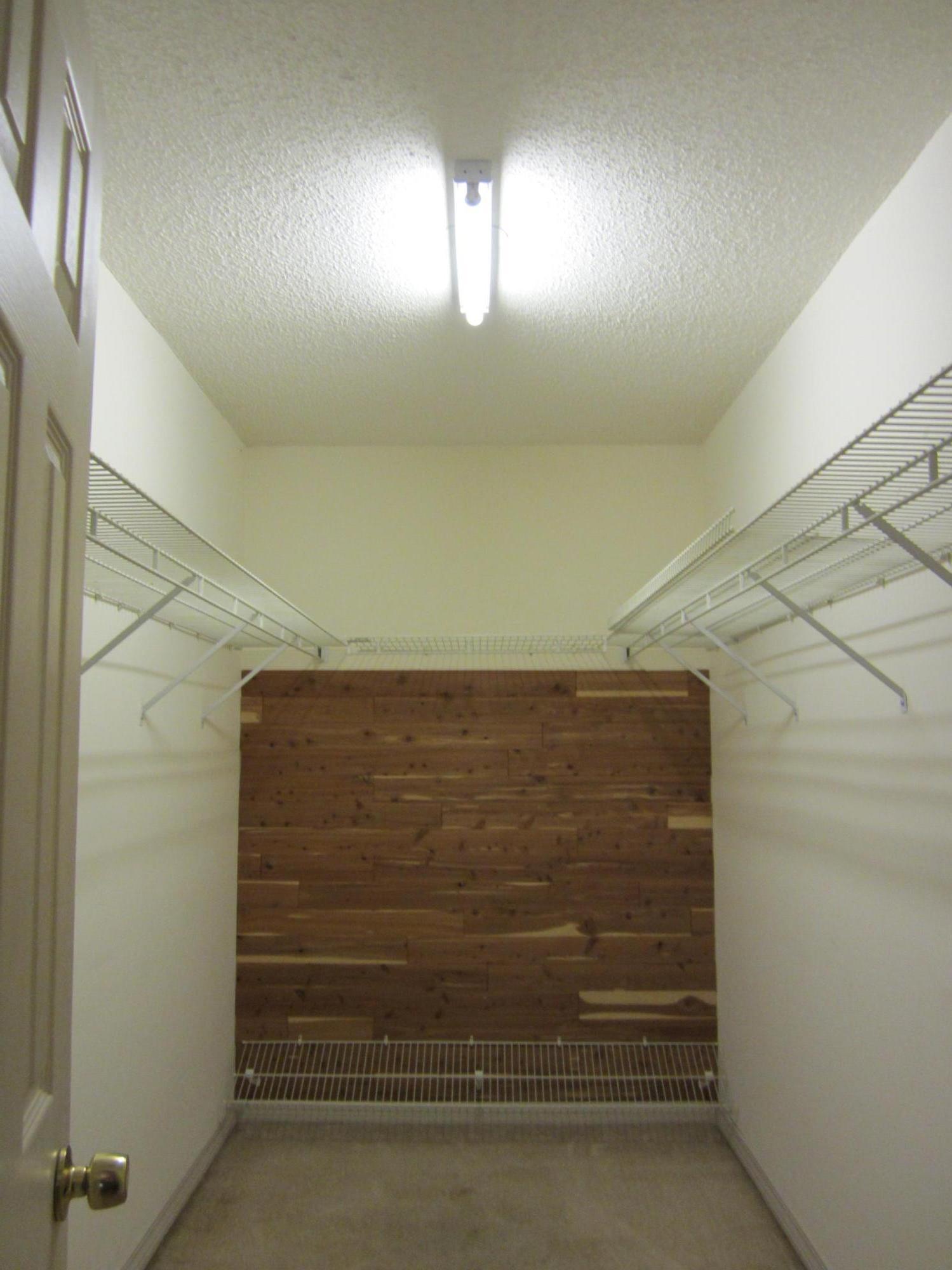 TIMBERLAKE ESTATES 1ST ADDN - Residential