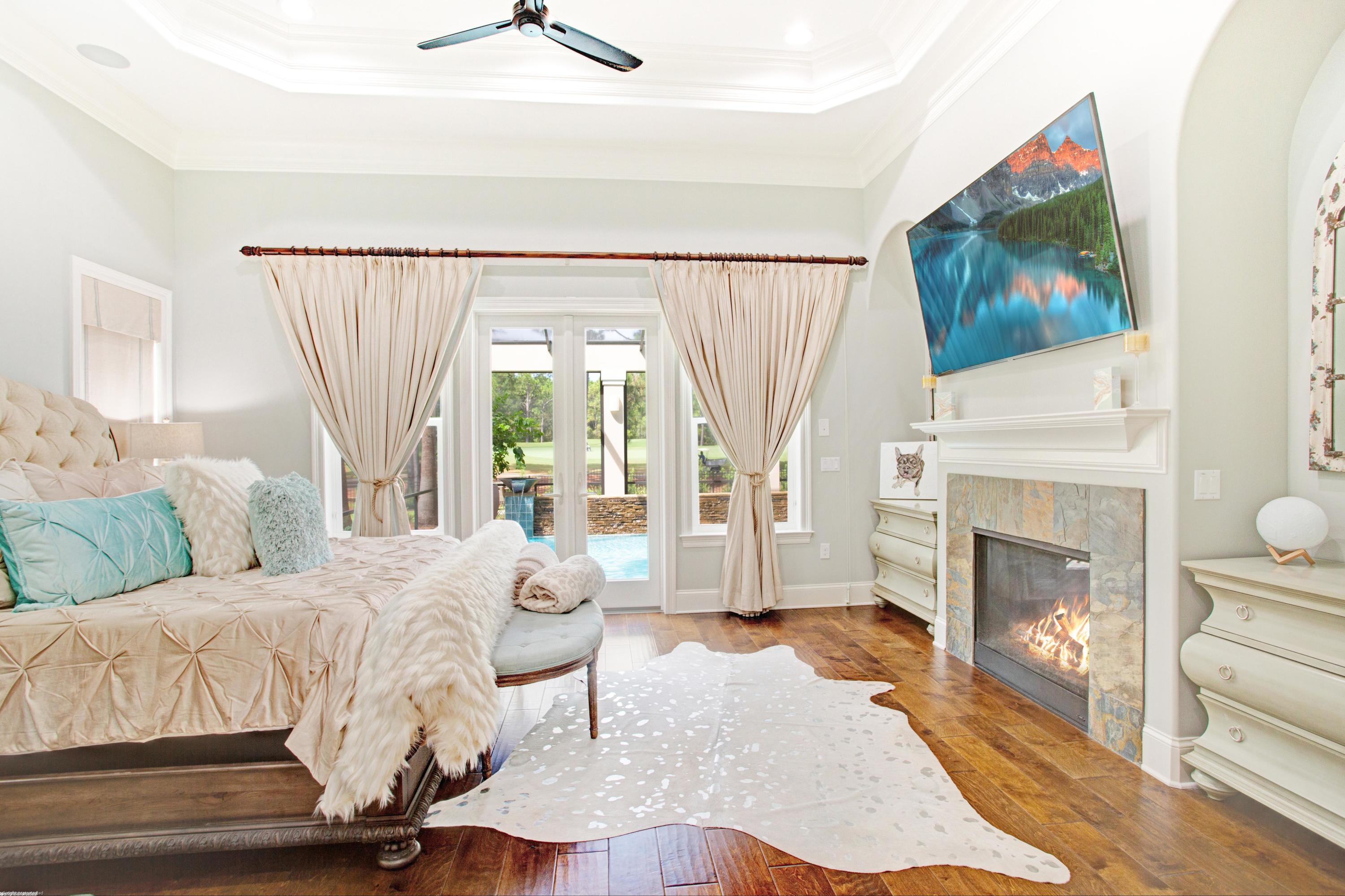 BURNT PINE - Residential