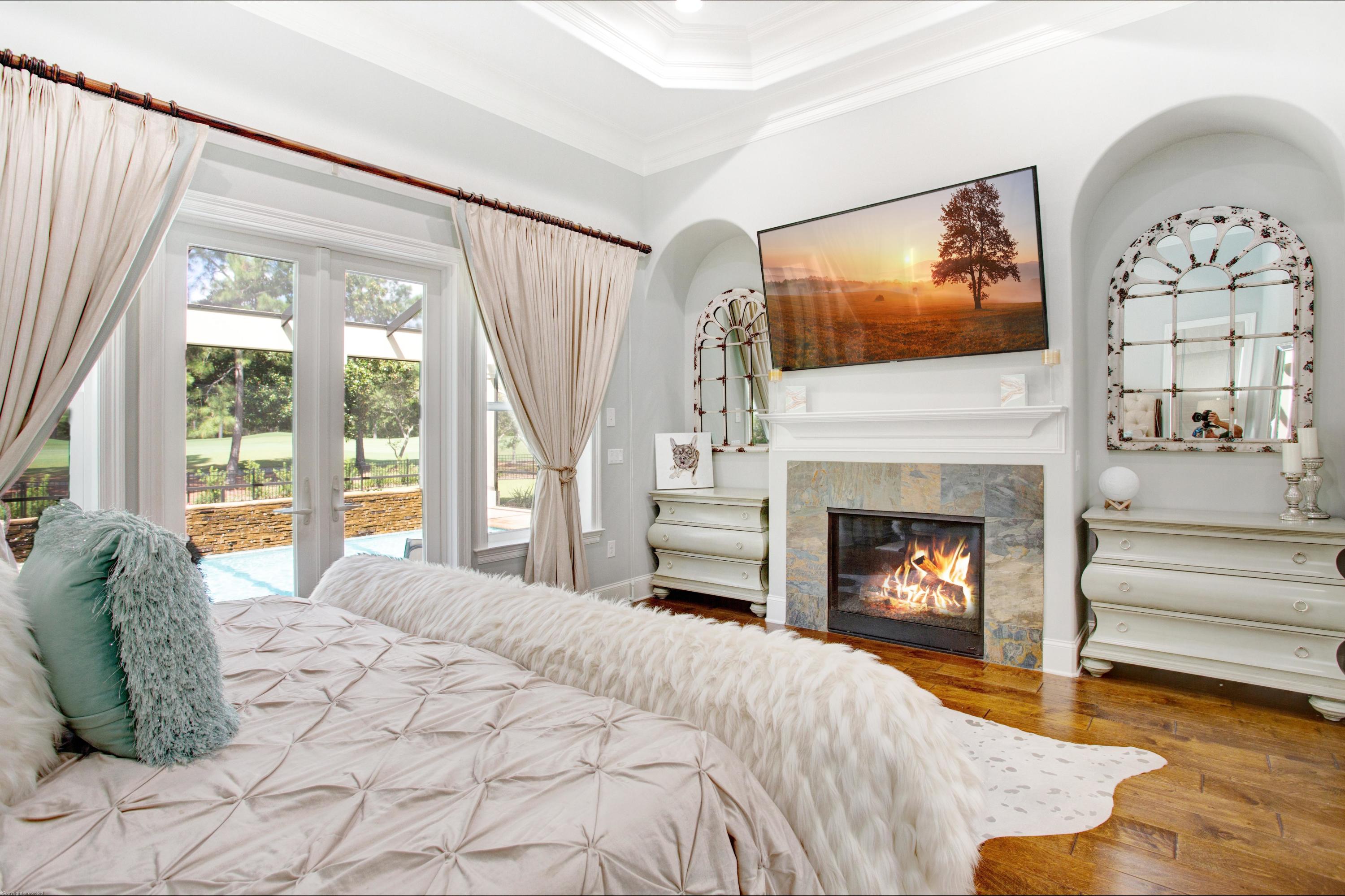 BURNT PINE - Residential