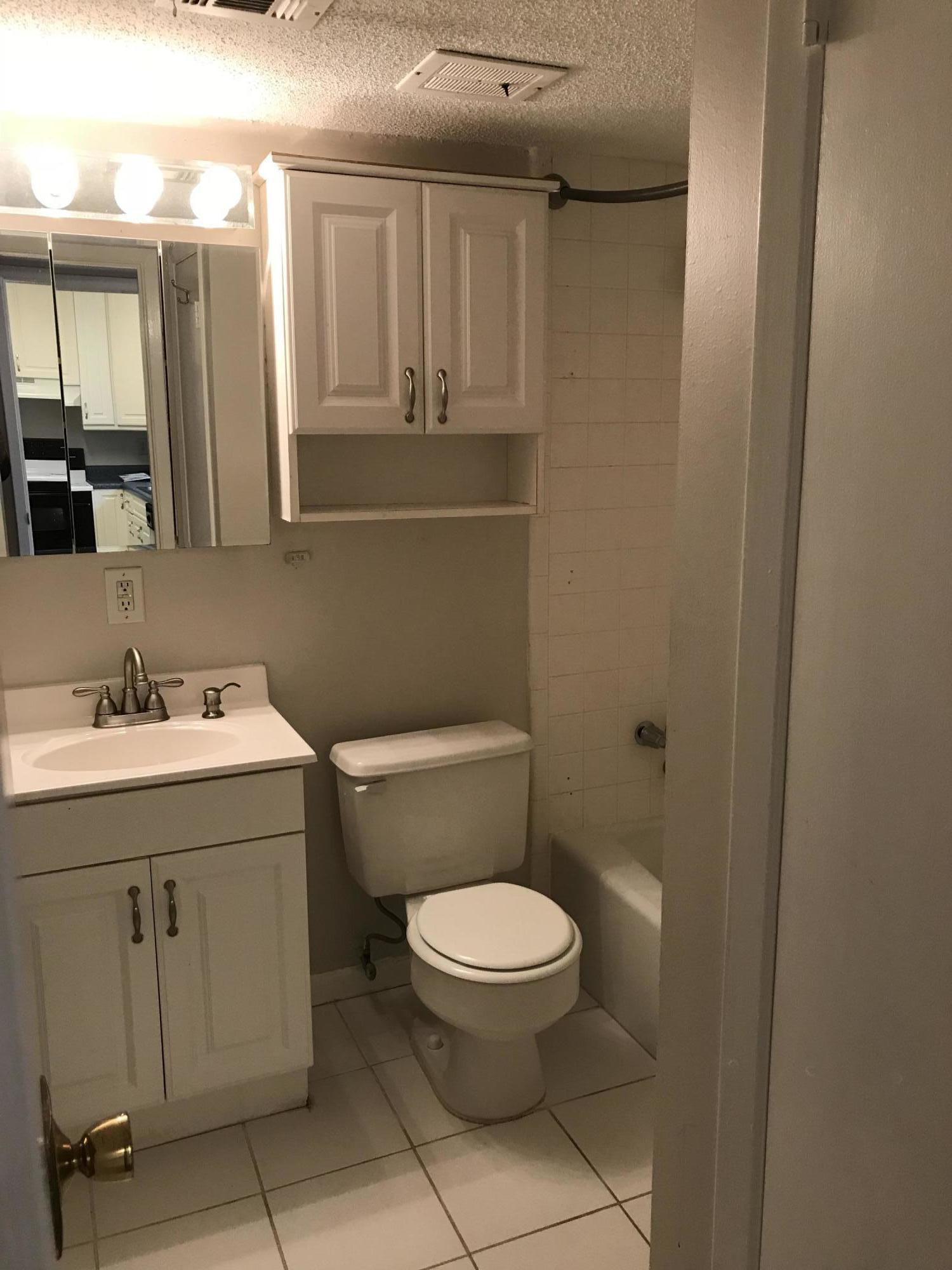 BAYVIEW WATERS UNIT C 5 - Residential