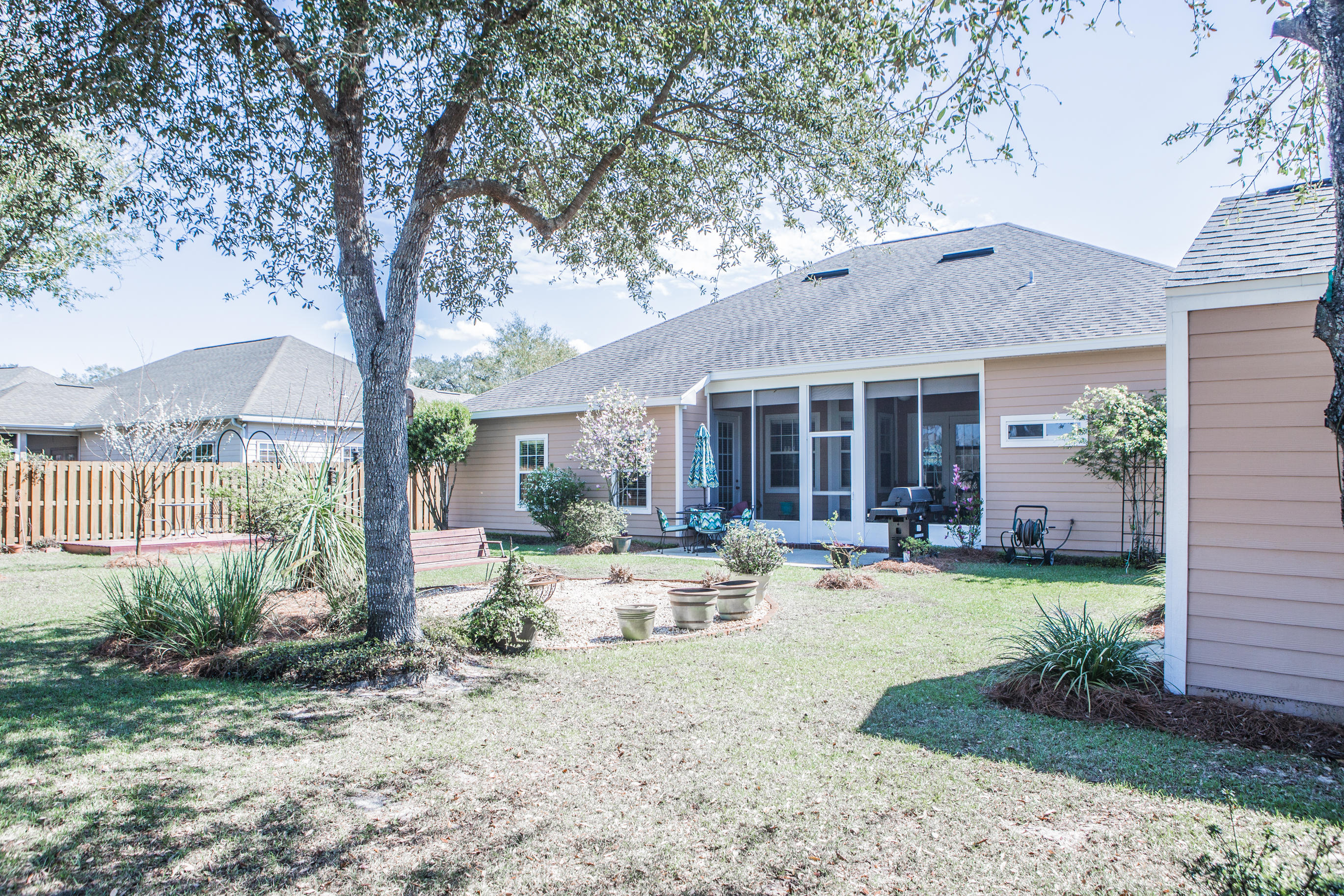 HAMMOCK BAY - Residential