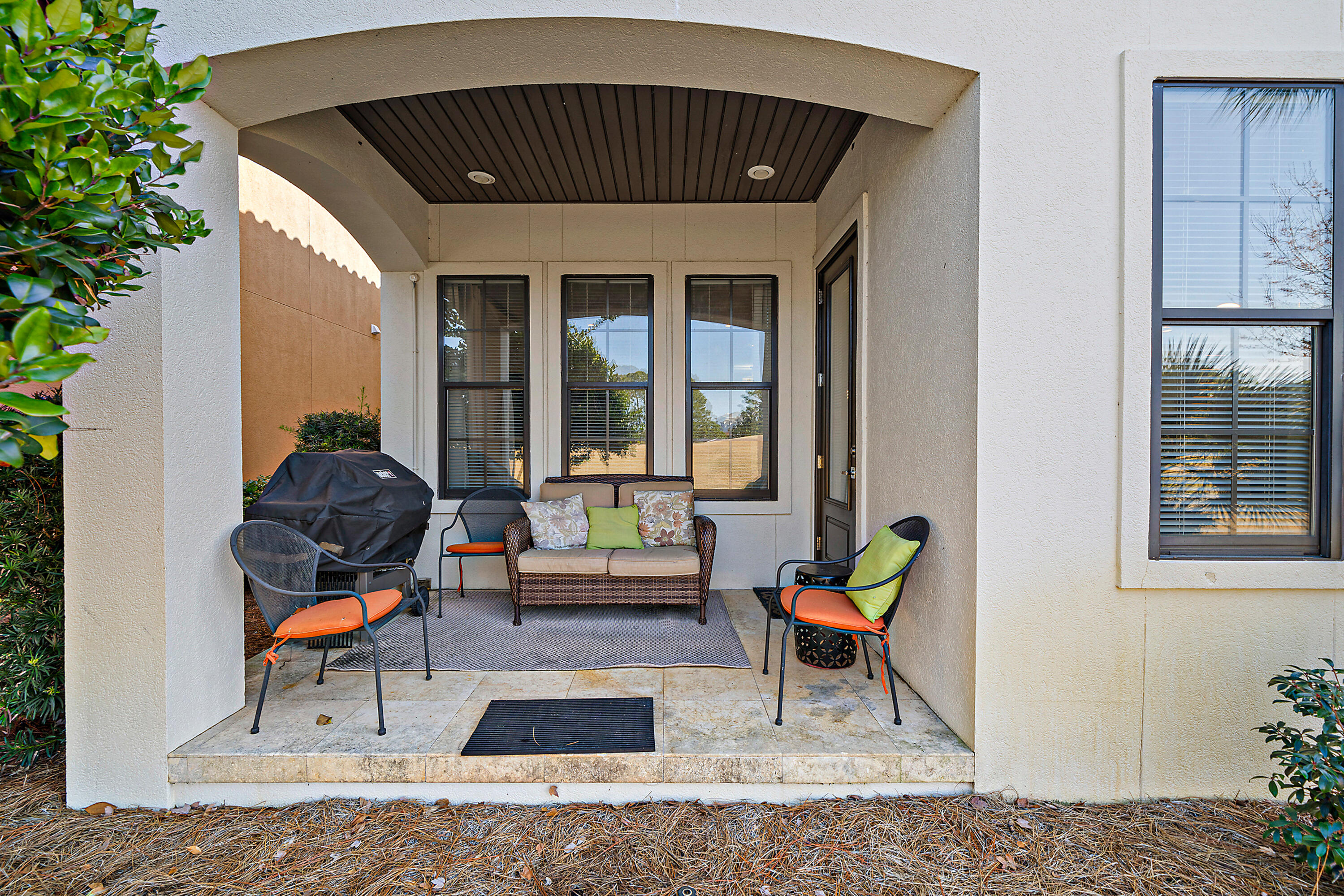 VILLA LAGO - Residential