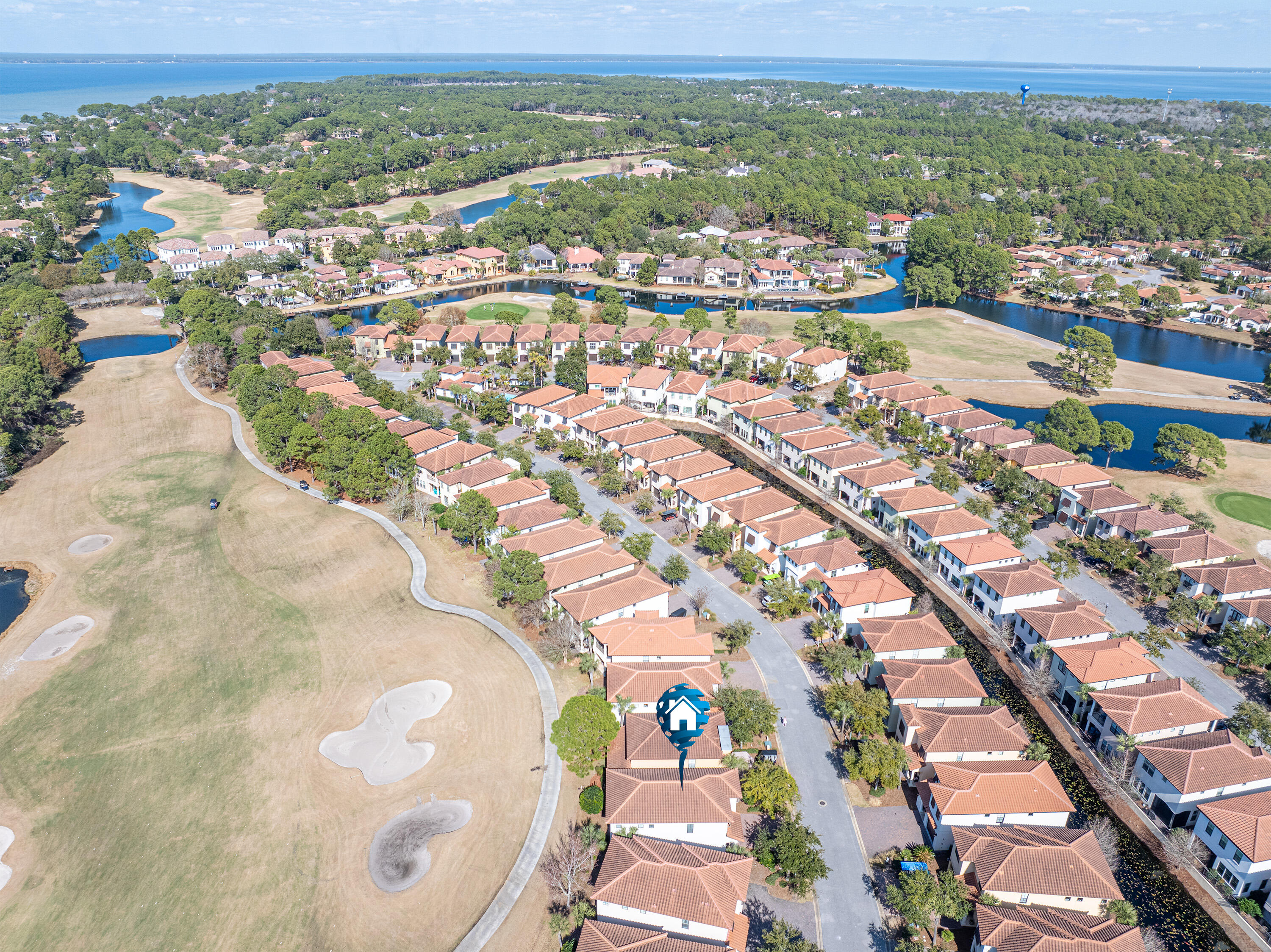 VILLA LAGO - Residential