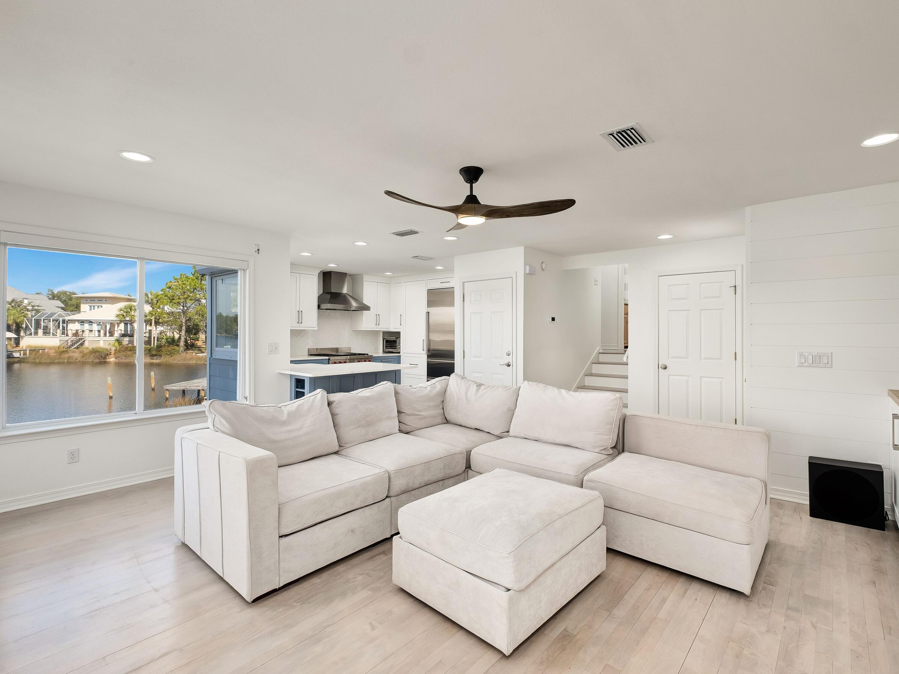 LAKEWOOD OF SEAGROVE BEACH - Residential