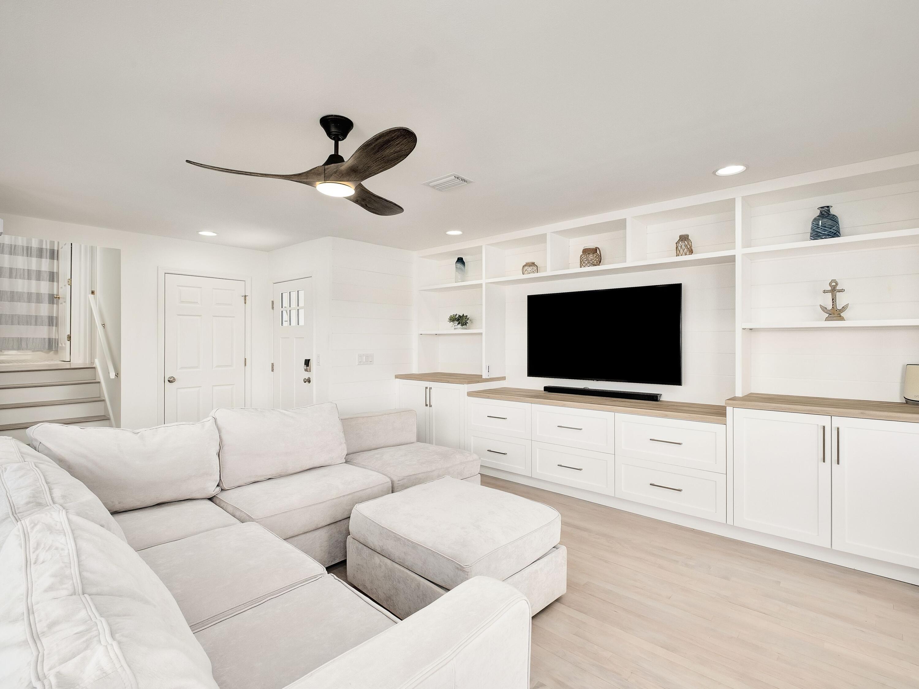 LAKEWOOD OF SEAGROVE BEACH - Residential