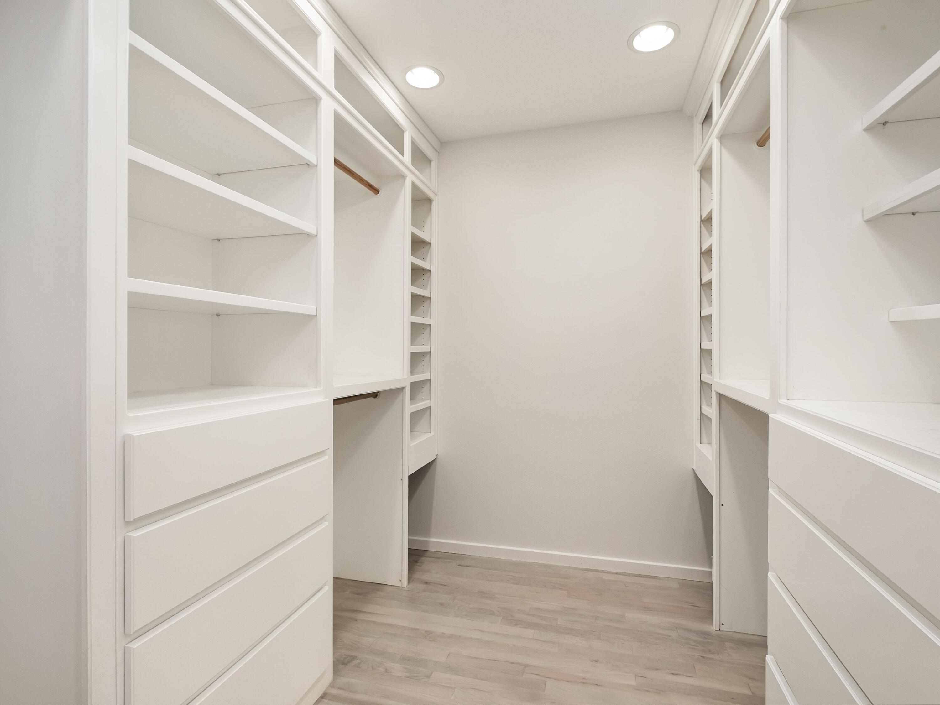 LAKEWOOD OF SEAGROVE BEACH - Residential