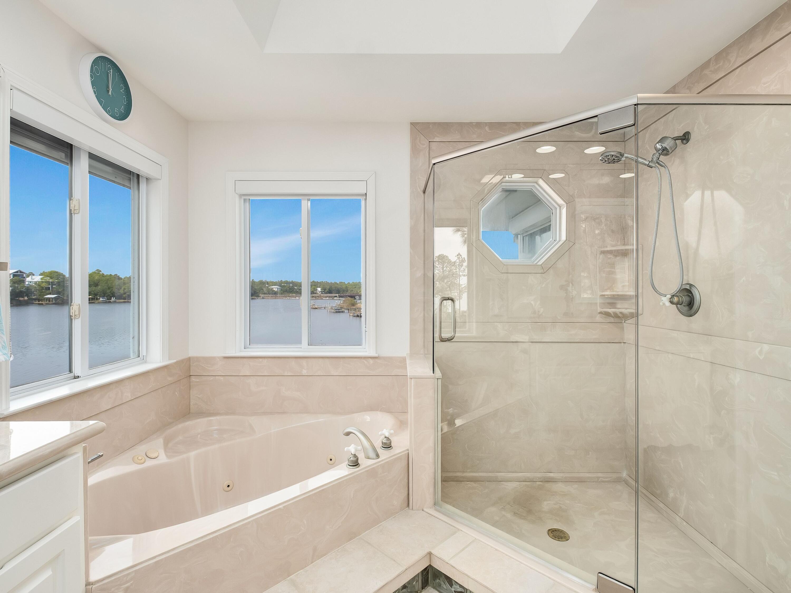 LAKEWOOD OF SEAGROVE BEACH - Residential