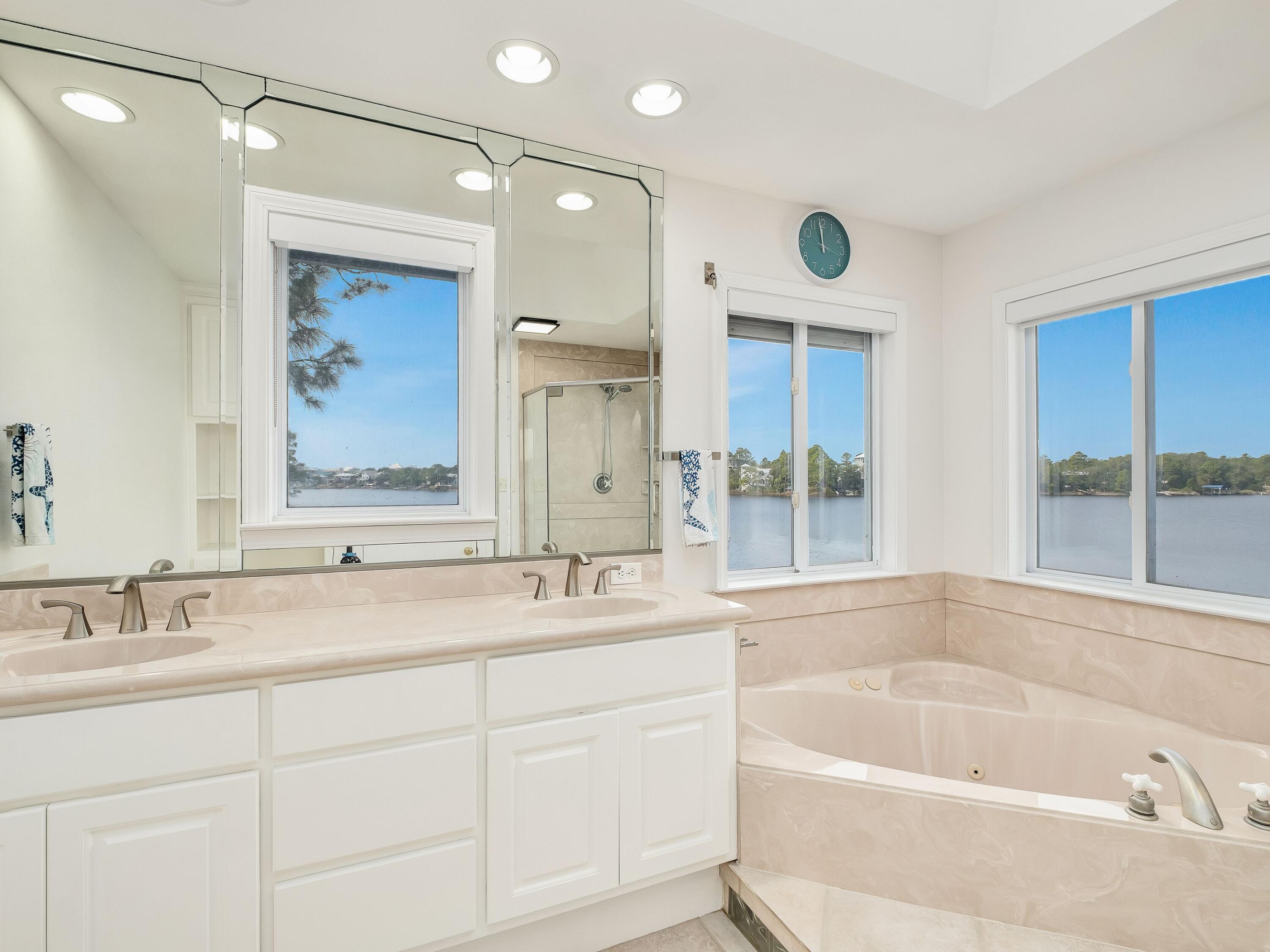 LAKEWOOD OF SEAGROVE BEACH - Residential