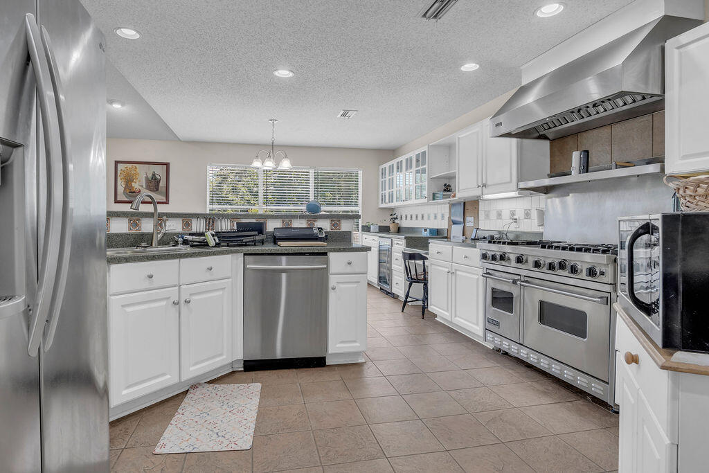 HIGHLAND DOWNS - Residential