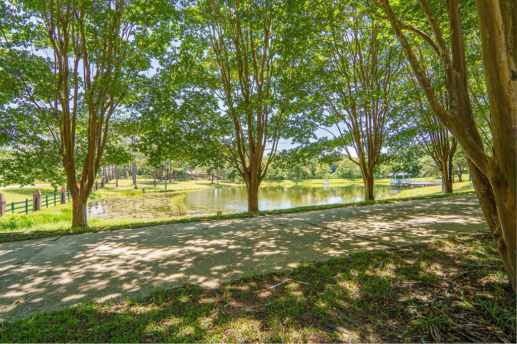 HIGHLAND DOWNS - Residential