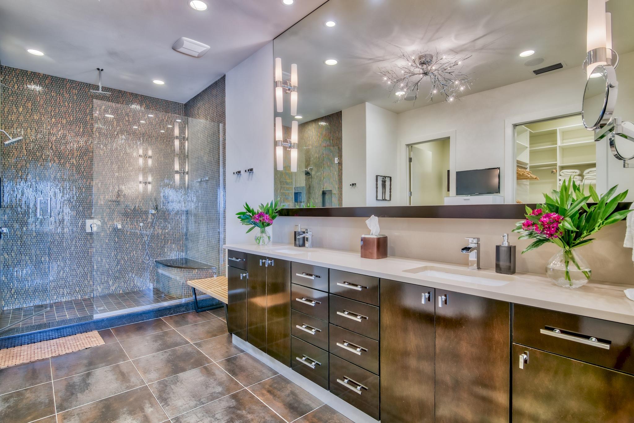 HOLIDAY ISLE LOT 12 BLK E - Residential