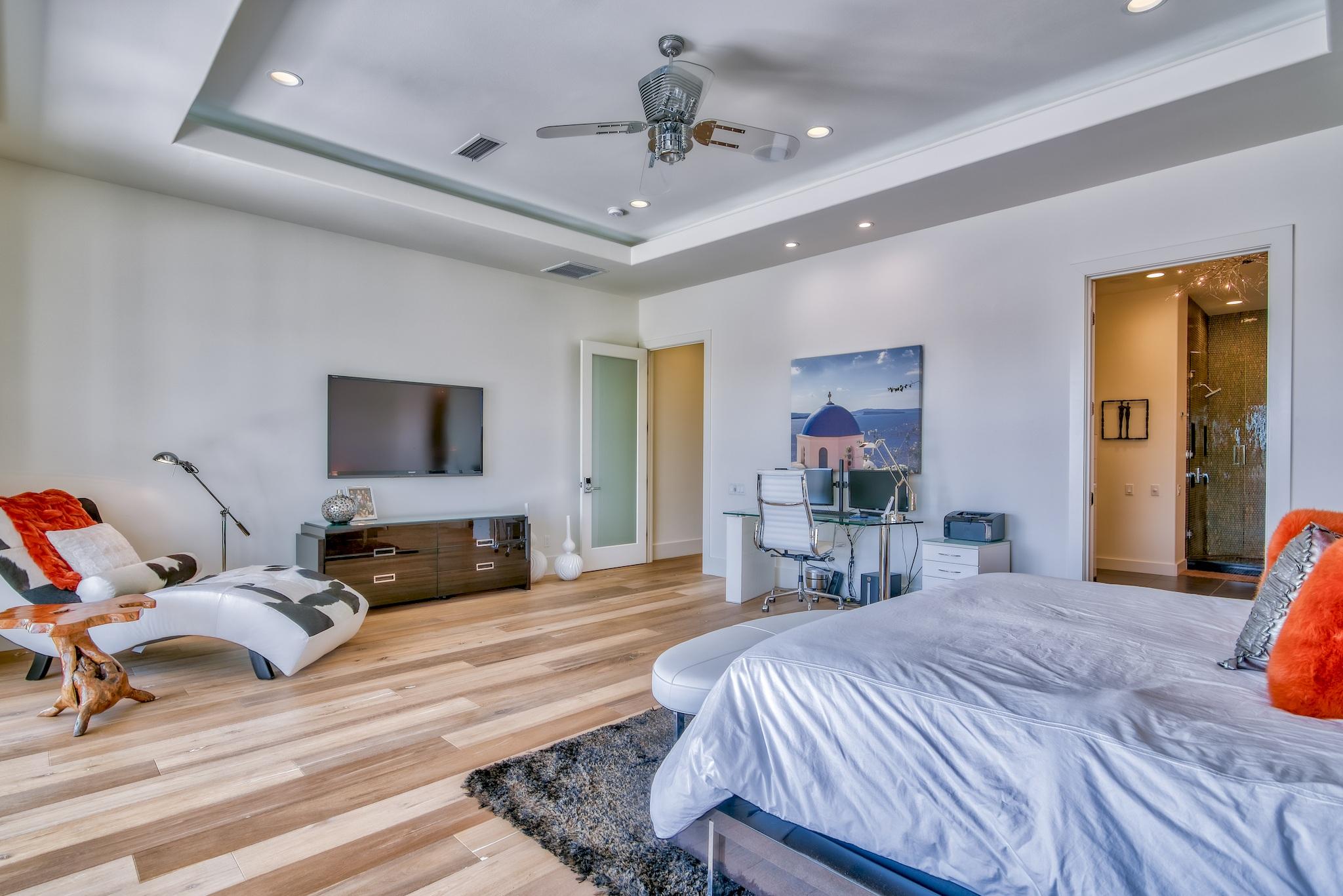 HOLIDAY ISLE LOT 12 BLK E - Residential