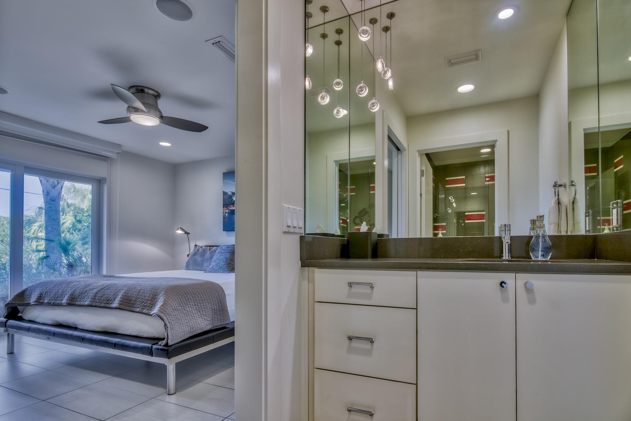 HOLIDAY ISLE LOT 12 BLK E - Residential