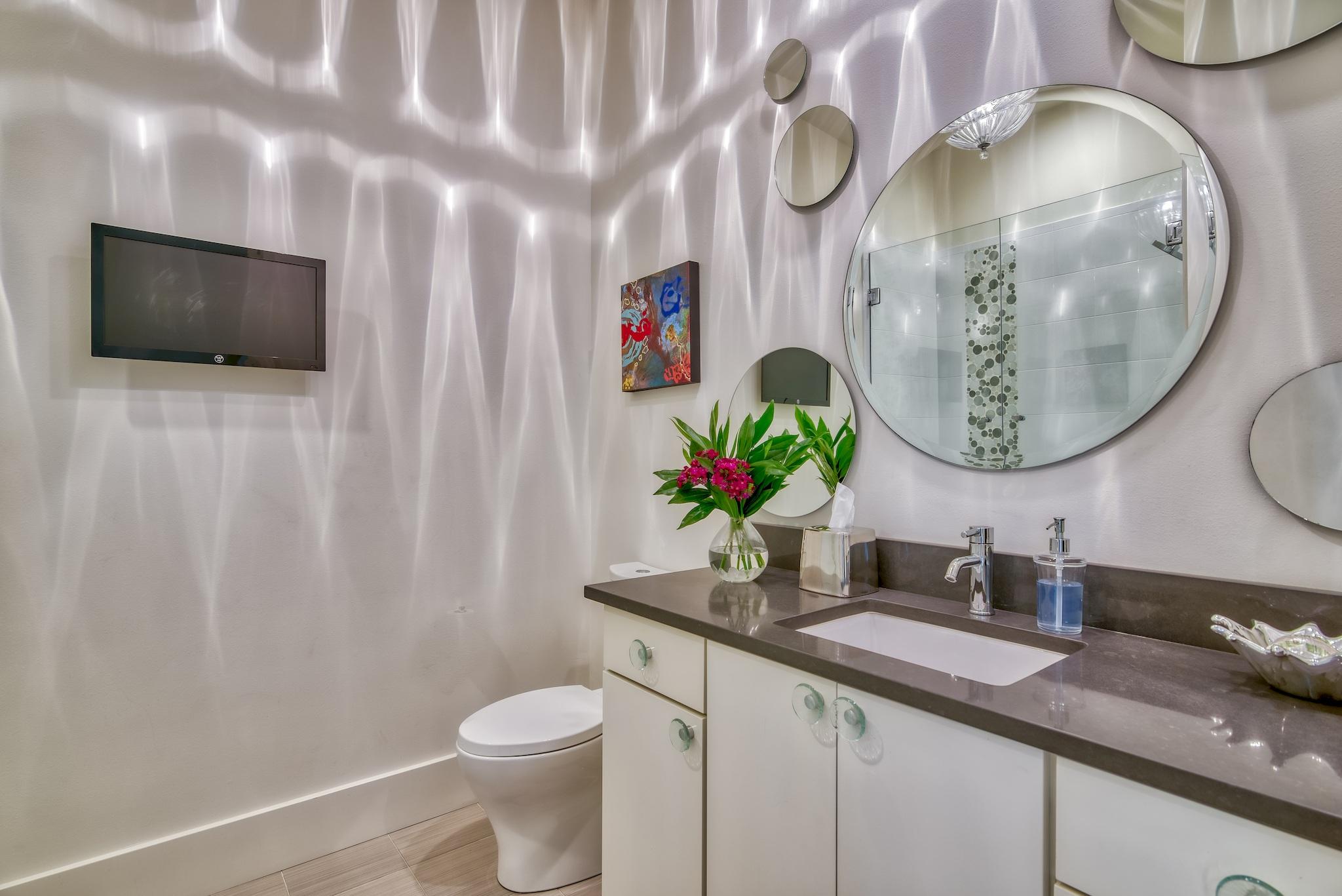 HOLIDAY ISLE LOT 12 BLK E - Residential